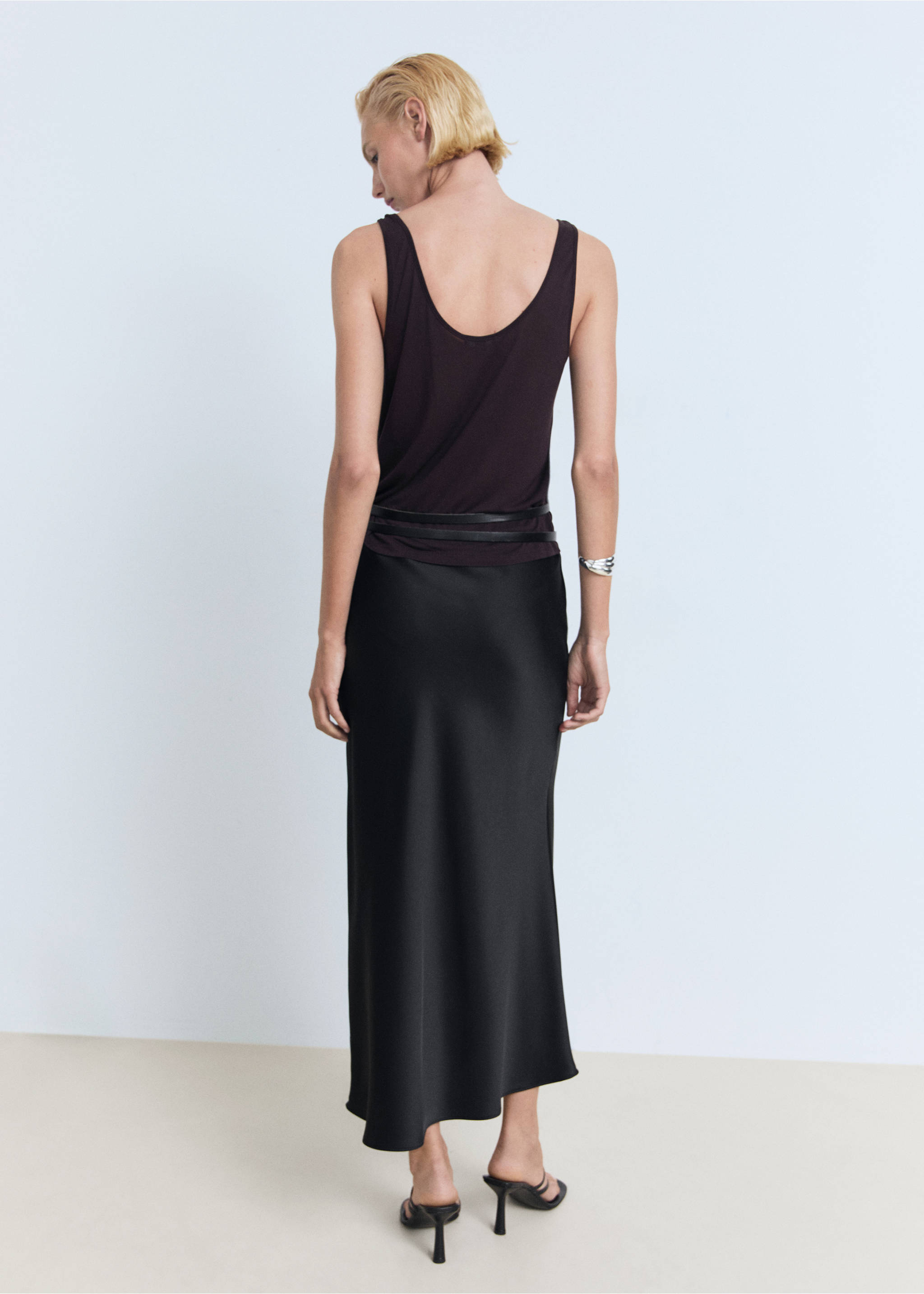 Midi satin skirt - Reverse of the article, Black. Ref: 87070455-00.
