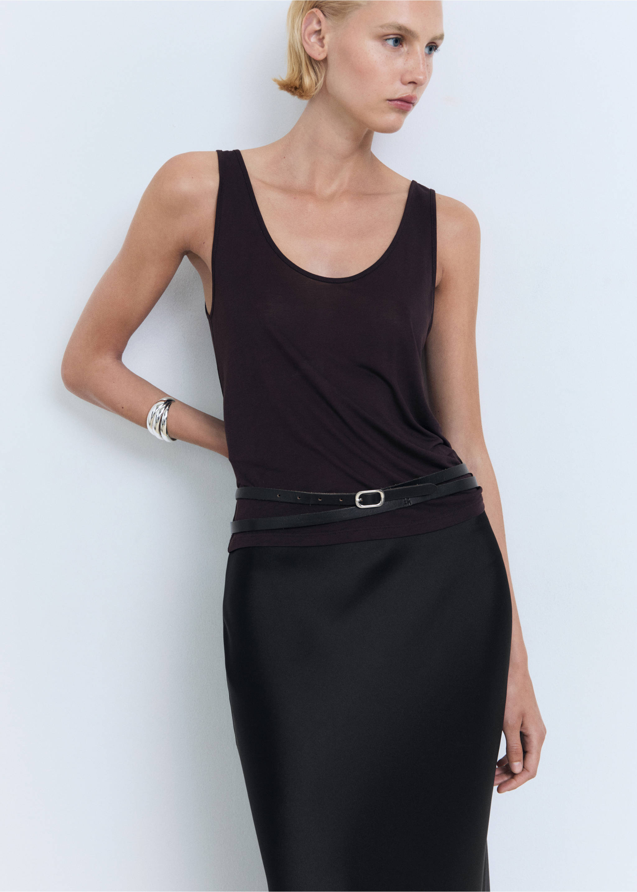 Midi satin skirt - Details of the article 1, Black. Ref: 87070455-00.