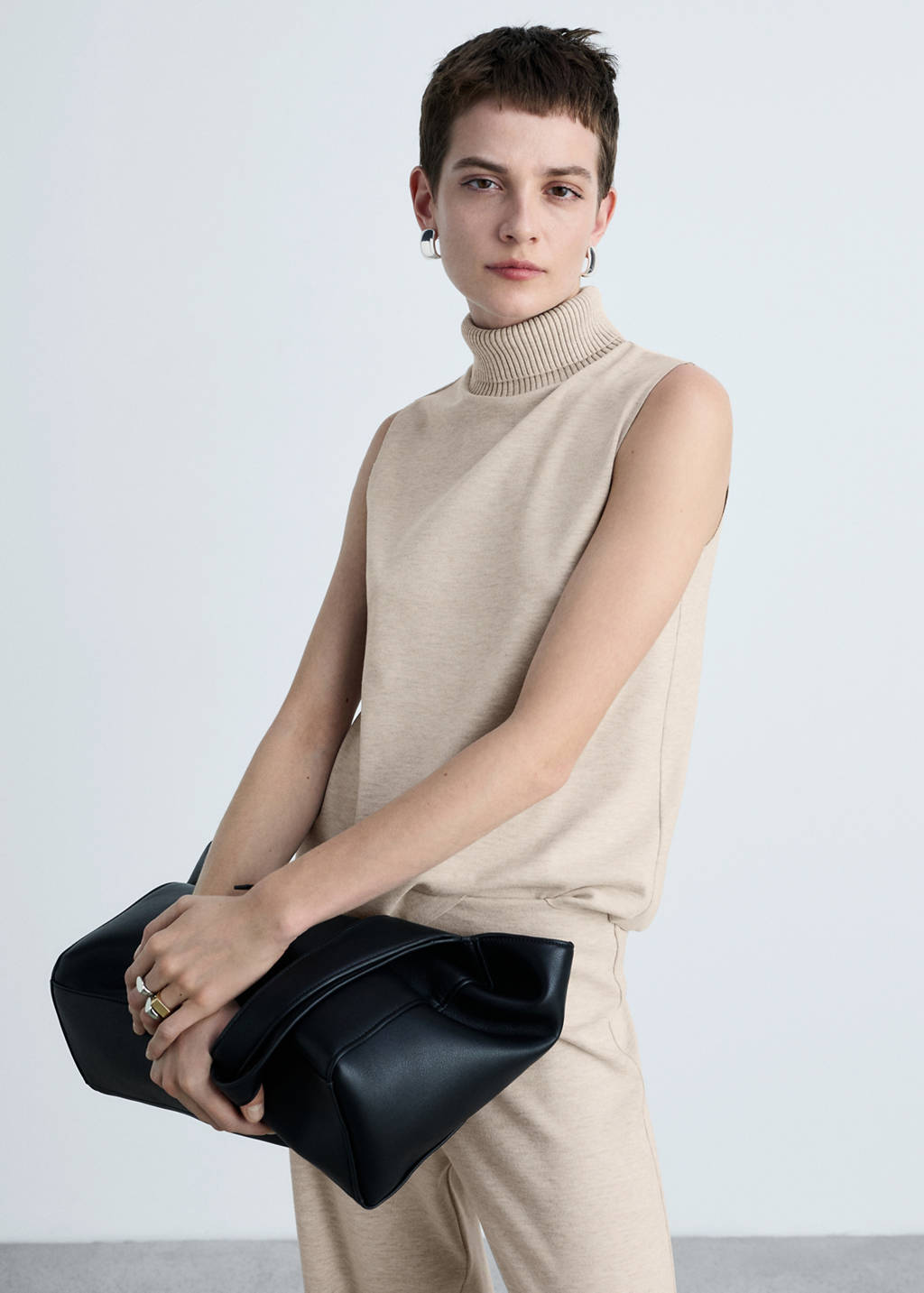 Turtleneck knitted top - Women | MANGO OUTLET Romania