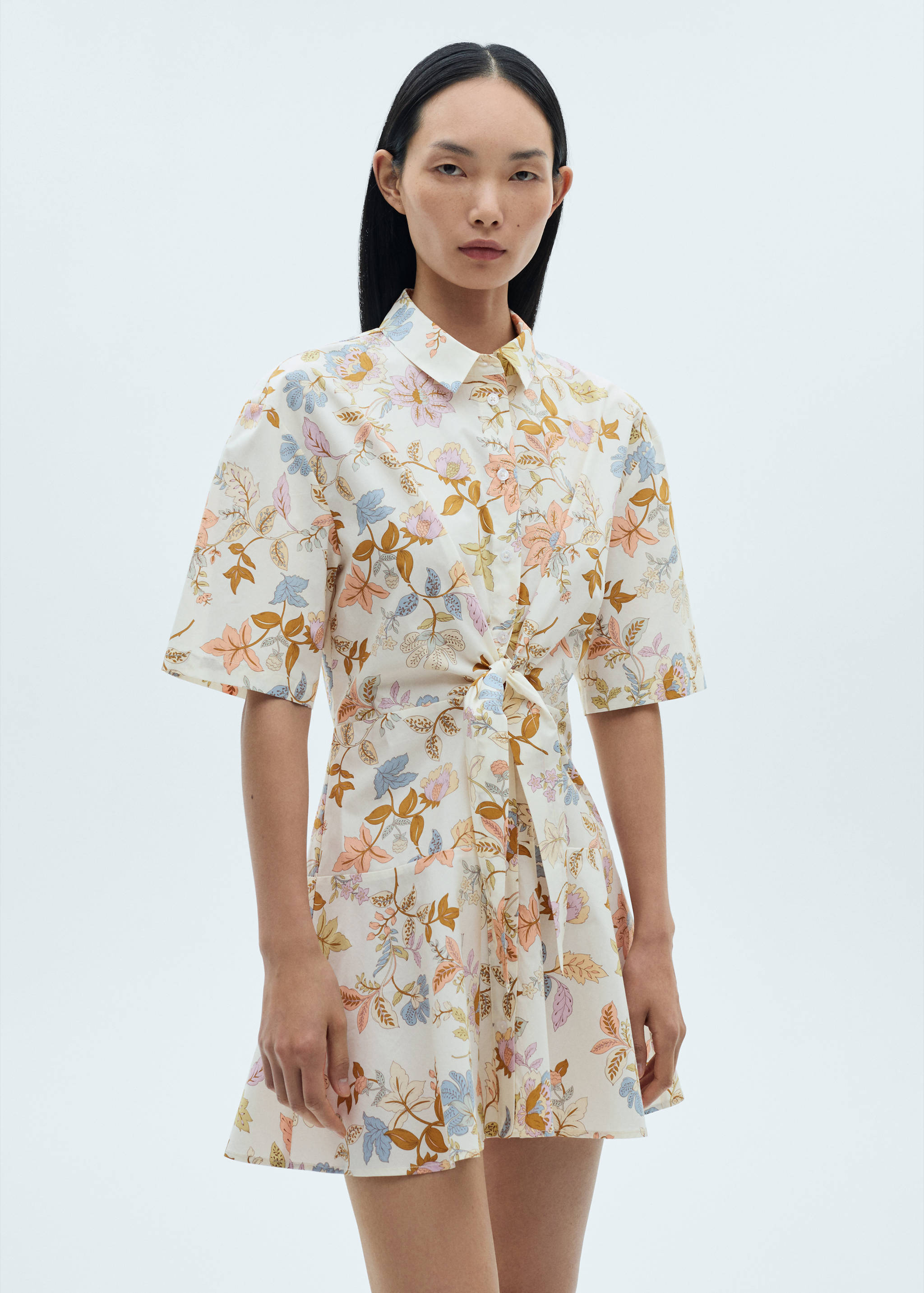 Vestido nudo estampado floral - Plano medio