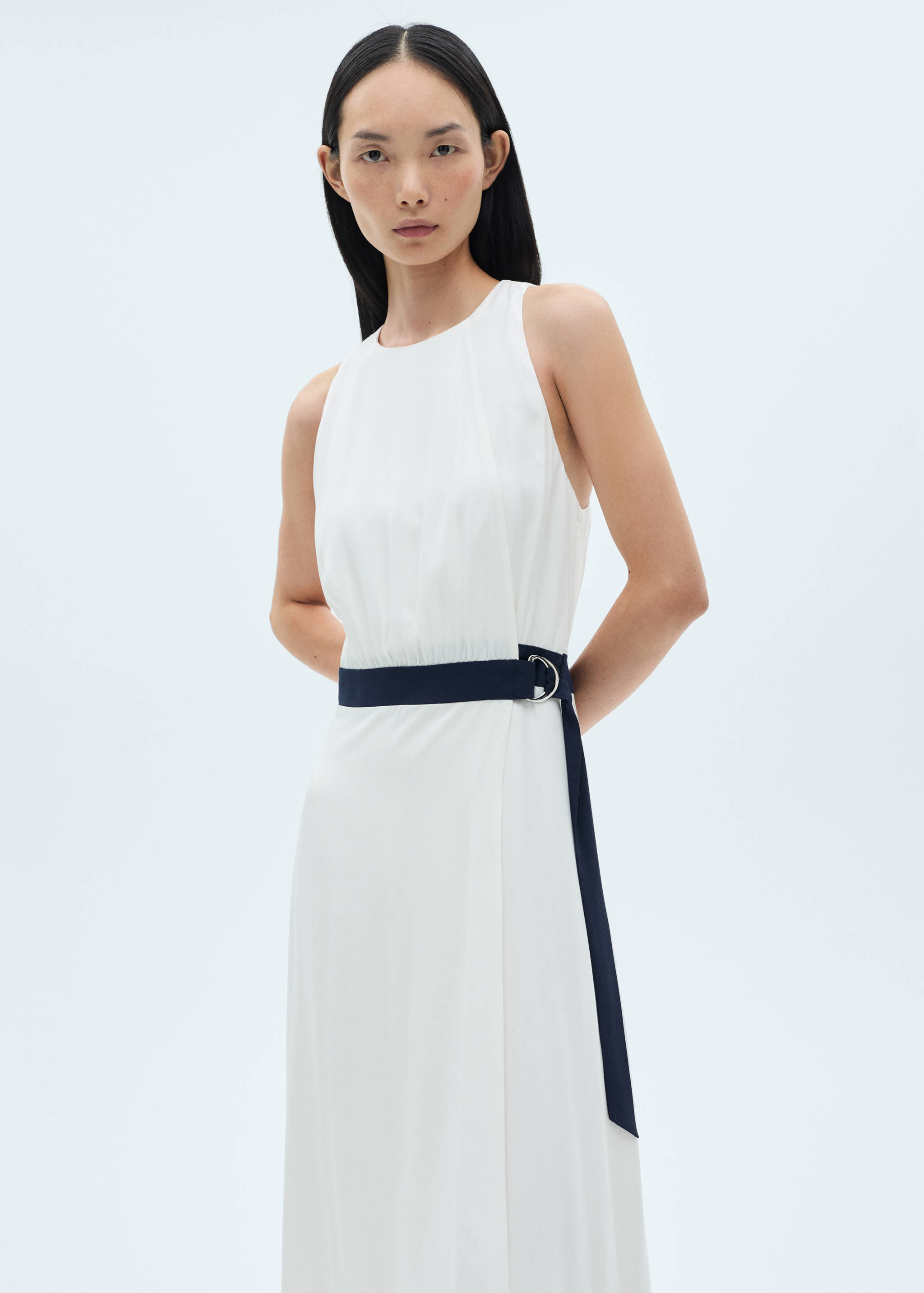 Contrast belt dress - Medium plane