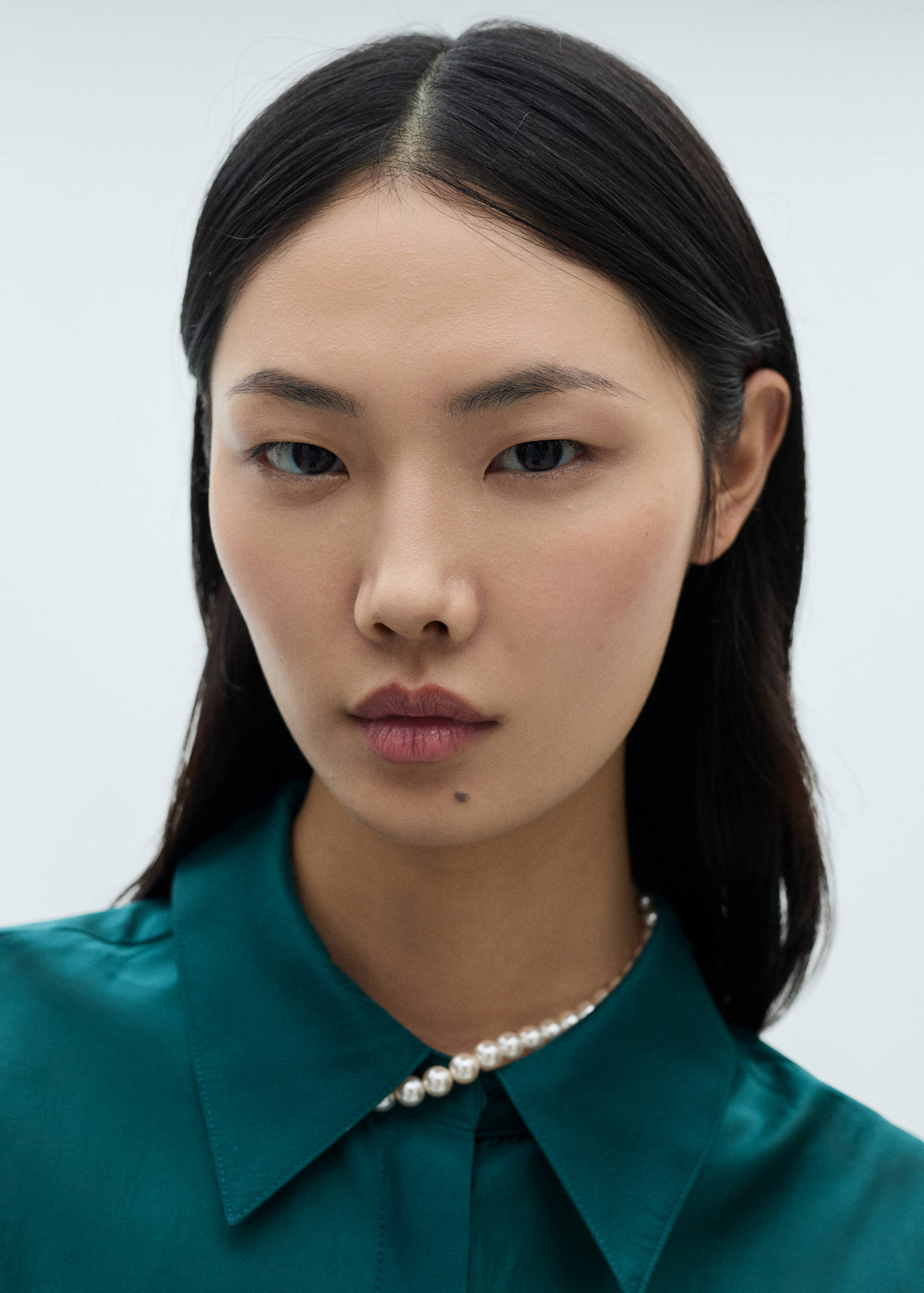 Camisa satinada botones ocultos - Detalle del artículo 1