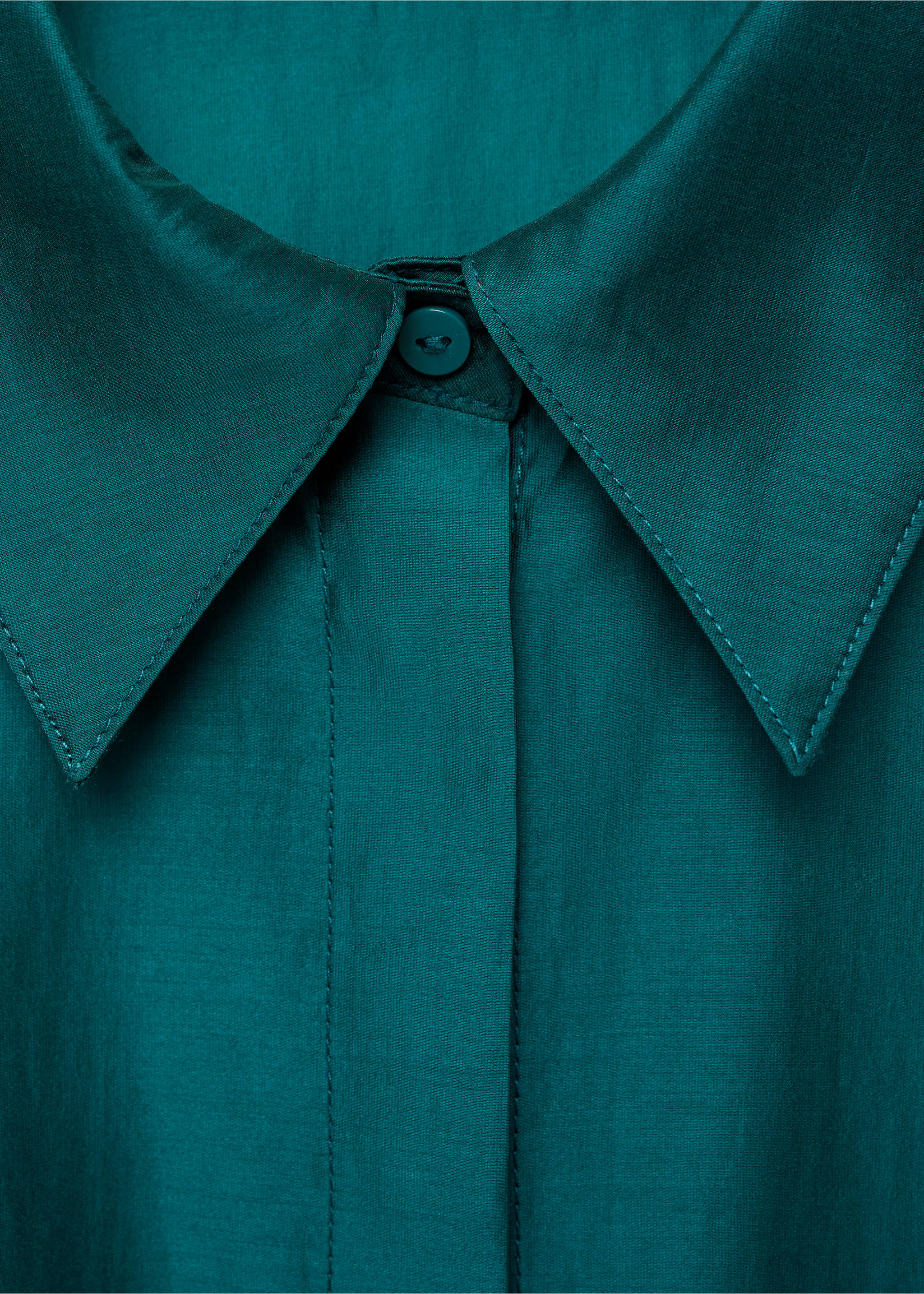 Satin shirt with hidden buttons - Details of the article 8, Medium Brown. Ref: 87070596-00.