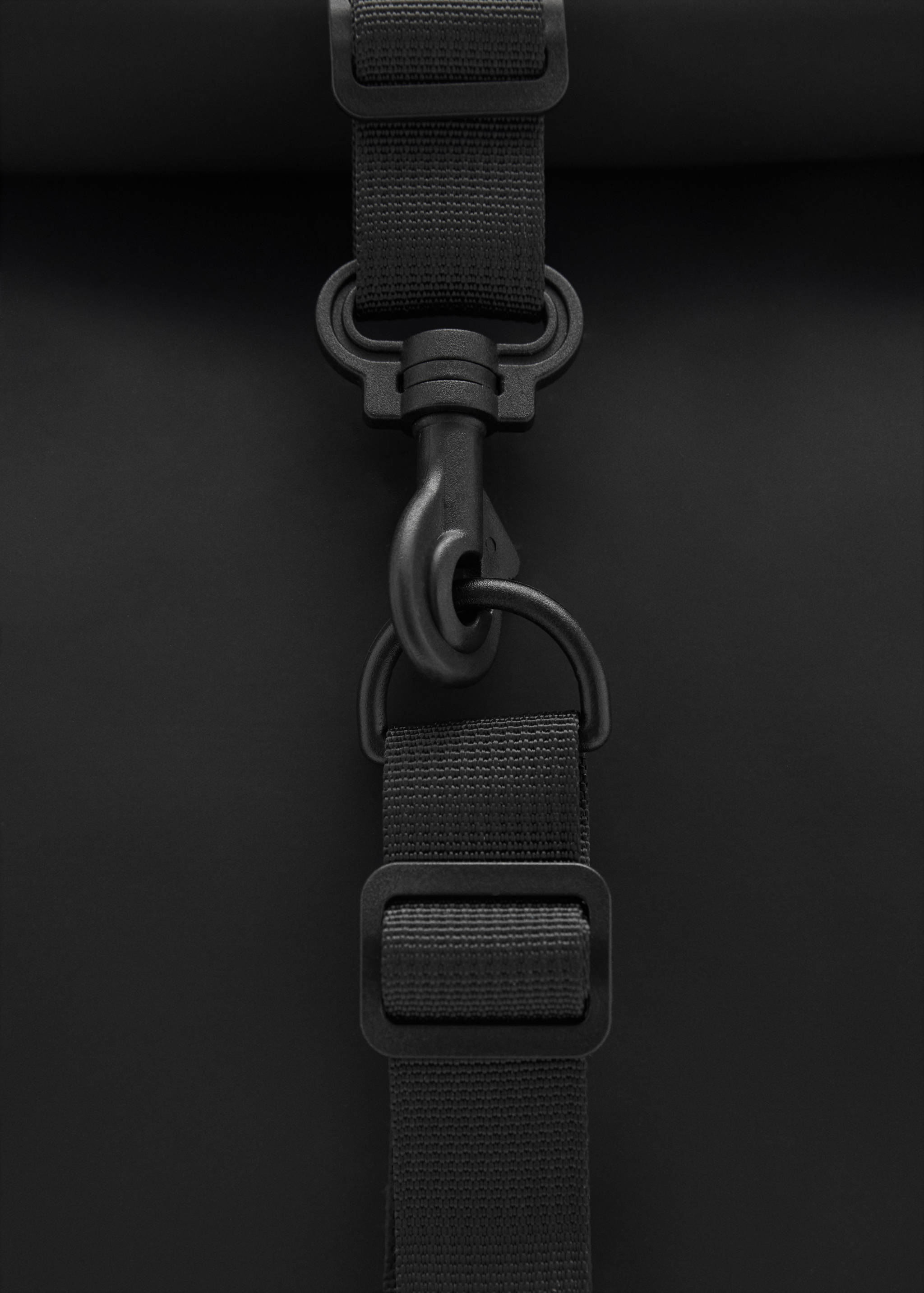 Sac à dos enduit avec fermeture à rabat - Détail de l'article 2