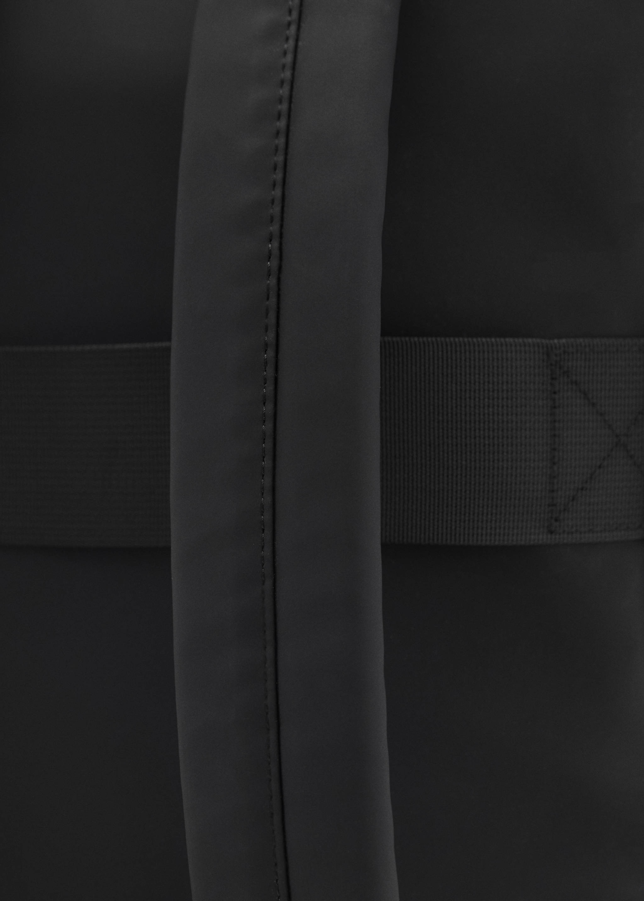 Sac à dos enduit avec fermeture à rabat - Détail de l'article 3