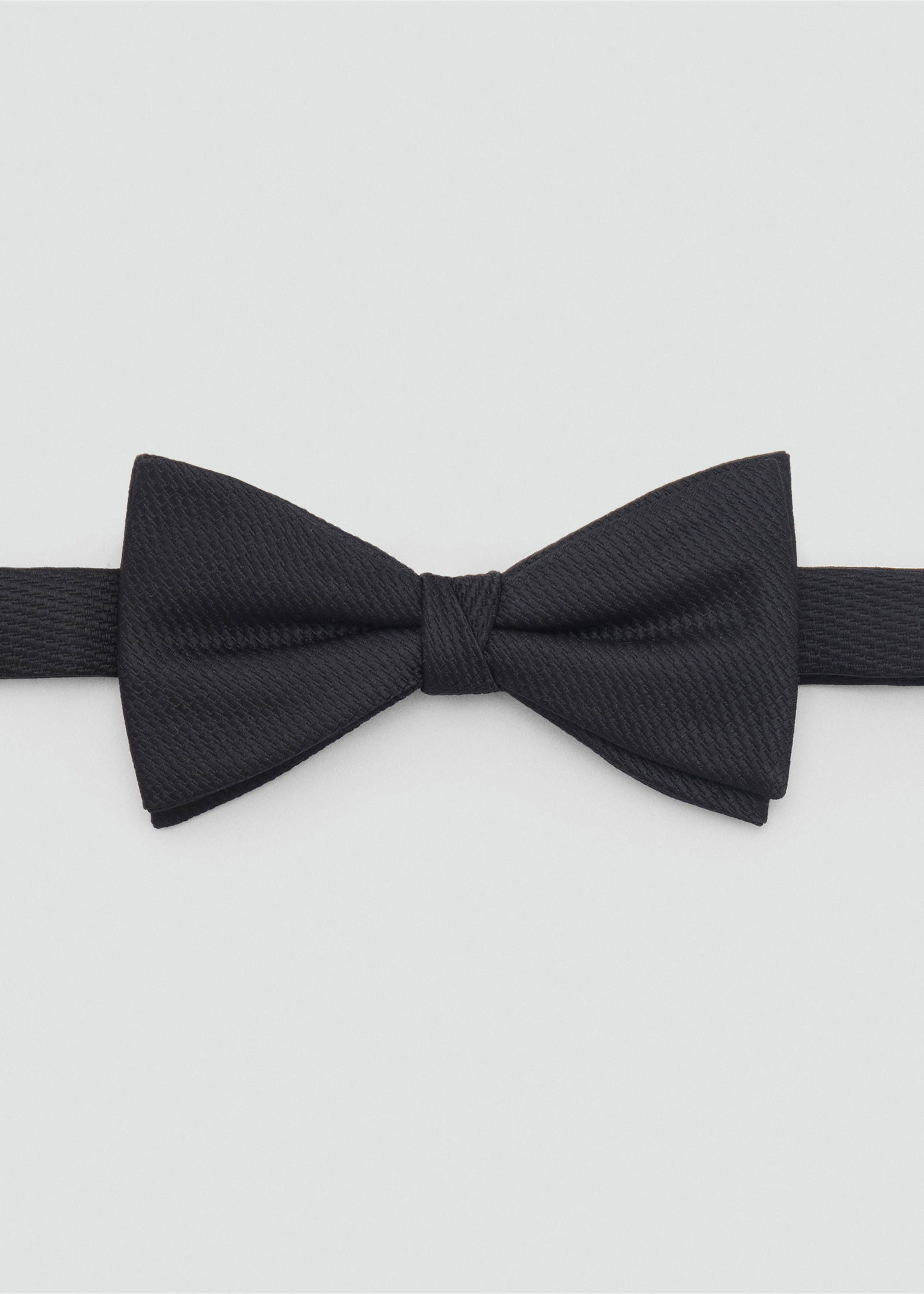 Classic bow tie with microstructure - Article without model, Black. Ref: 87070606-00.