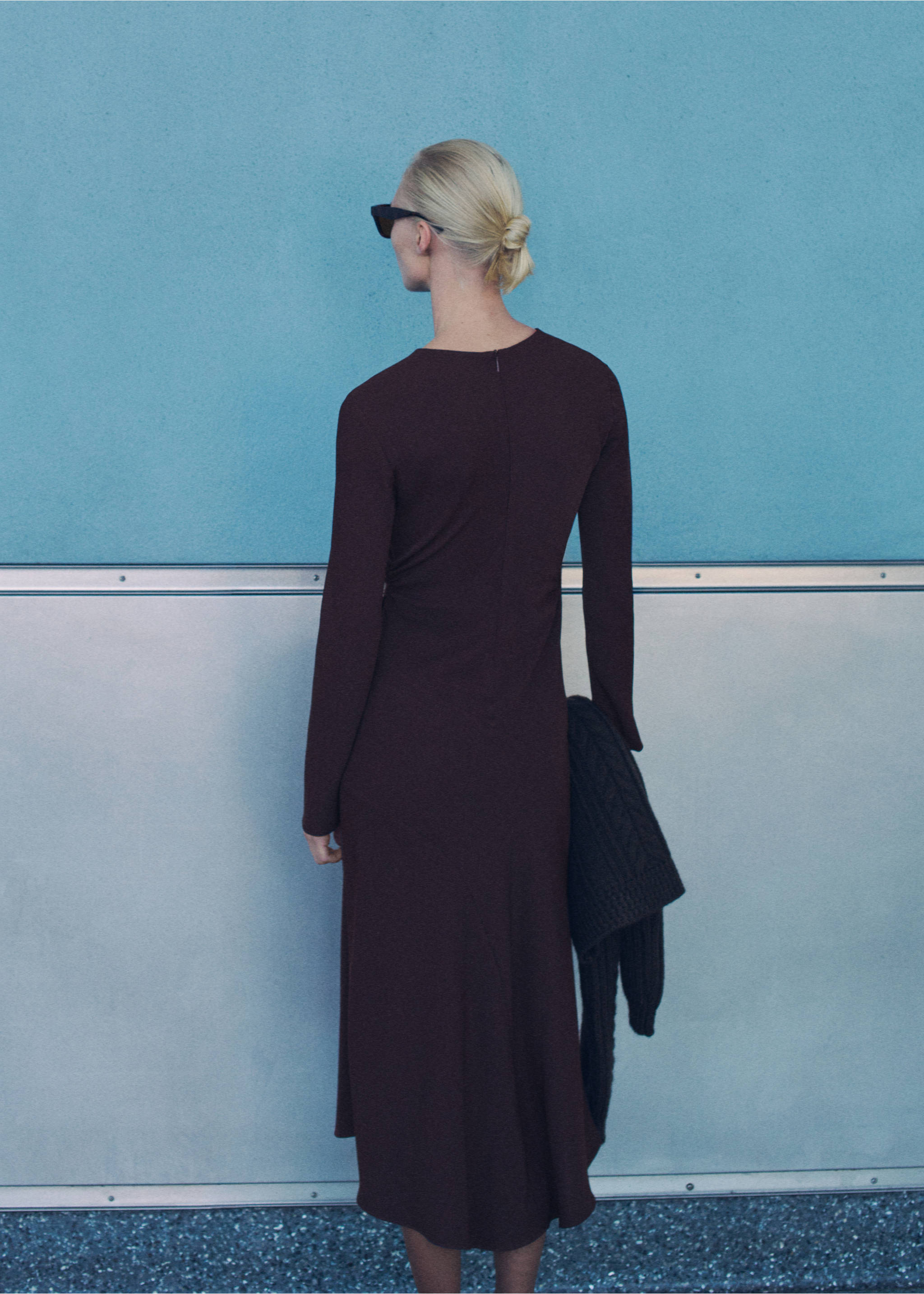 Midi-dress with draped waist - Reverse of the article, Brown. Ref: 87070609-00.