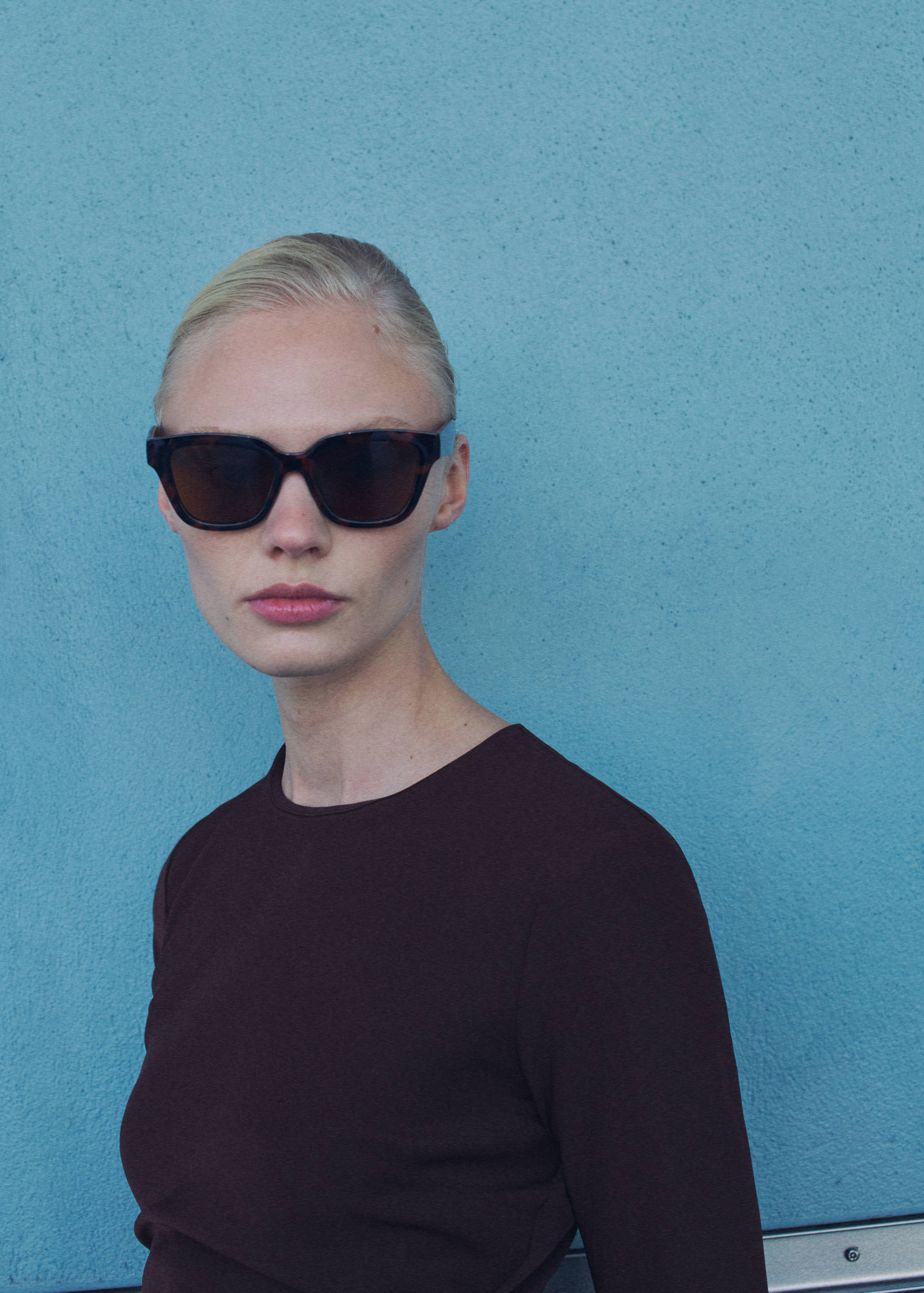 Midi-dress with draped waist - Details of the article 1