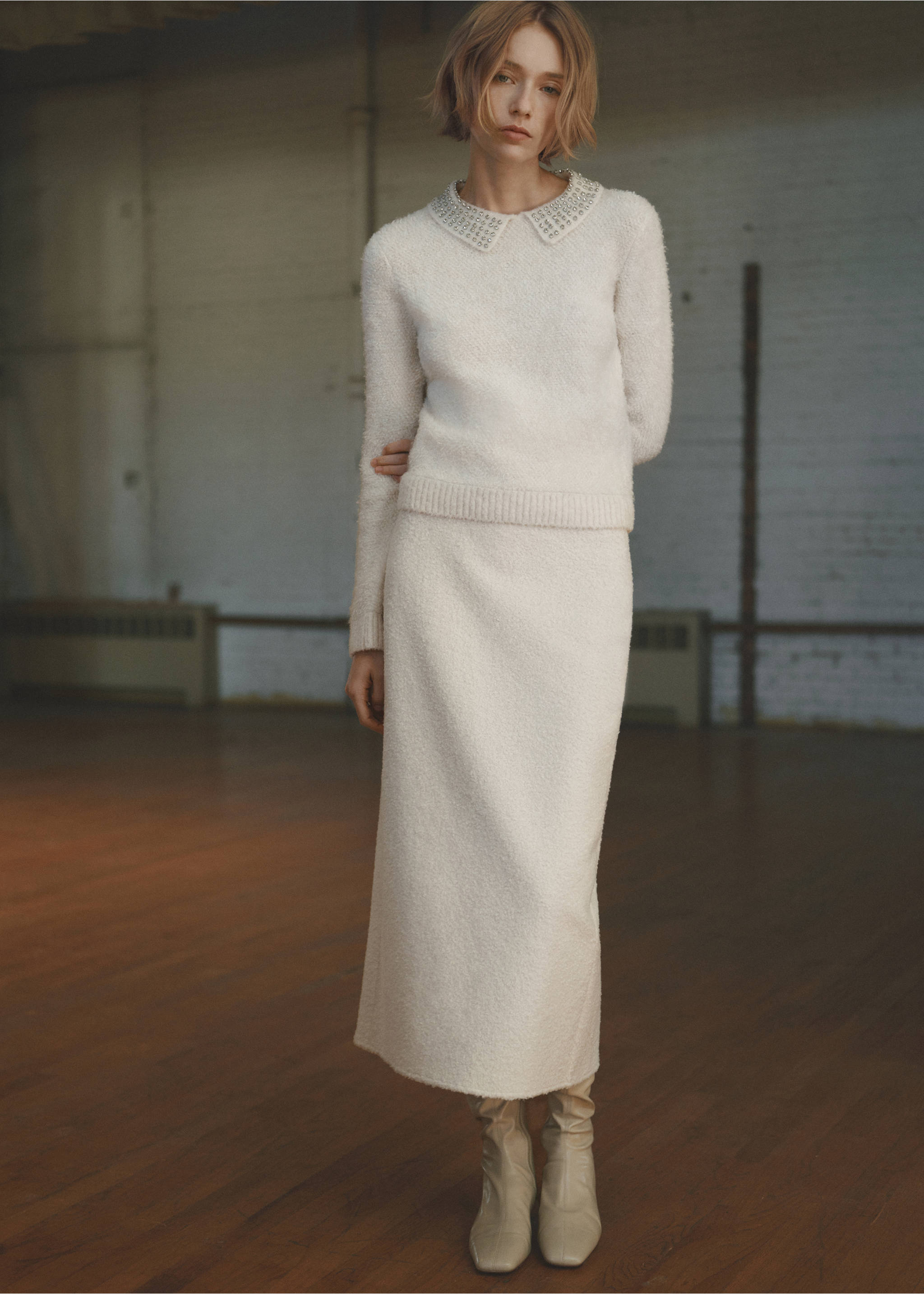 Jupe midi tissu bouclette - Détail de l'article 7, Écru. Ref: 87070611-00.