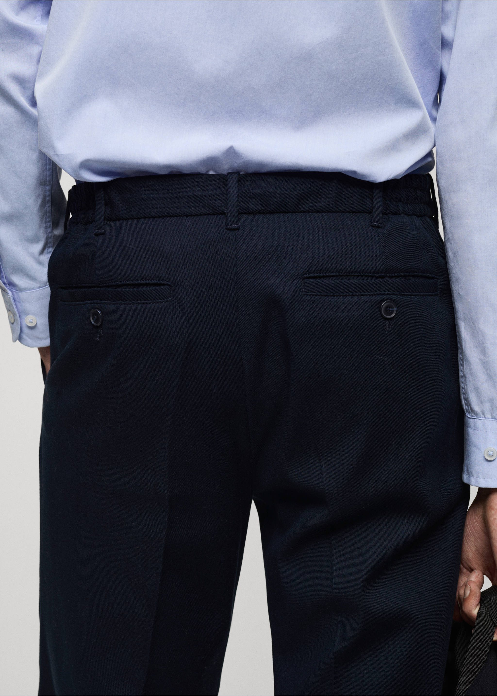 Straight Fit-Bundfaltenhose - Detail des Artikels 6, Dunkles Marineblau. Ref: 87070616-00.