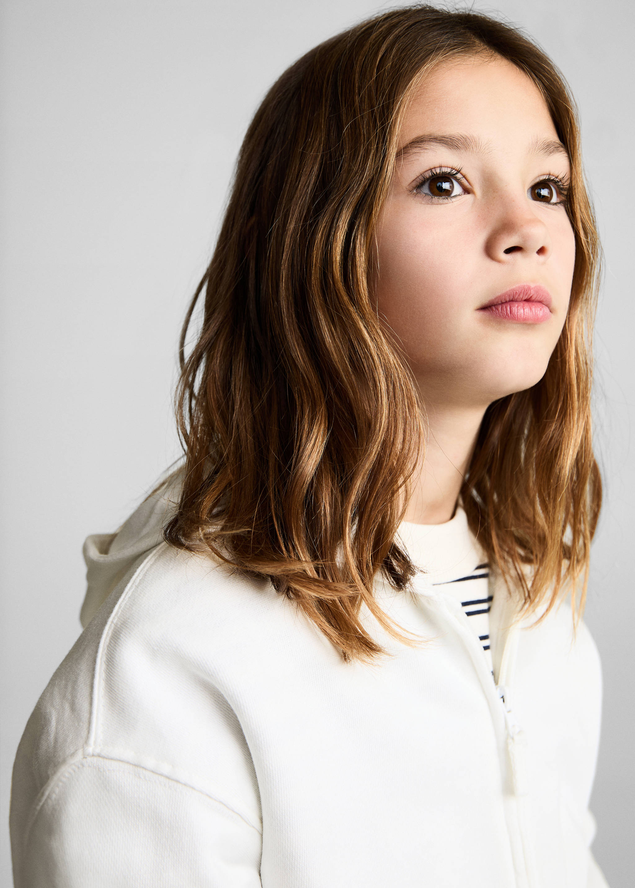 Sweatshirt with open hood - Details of the article 1