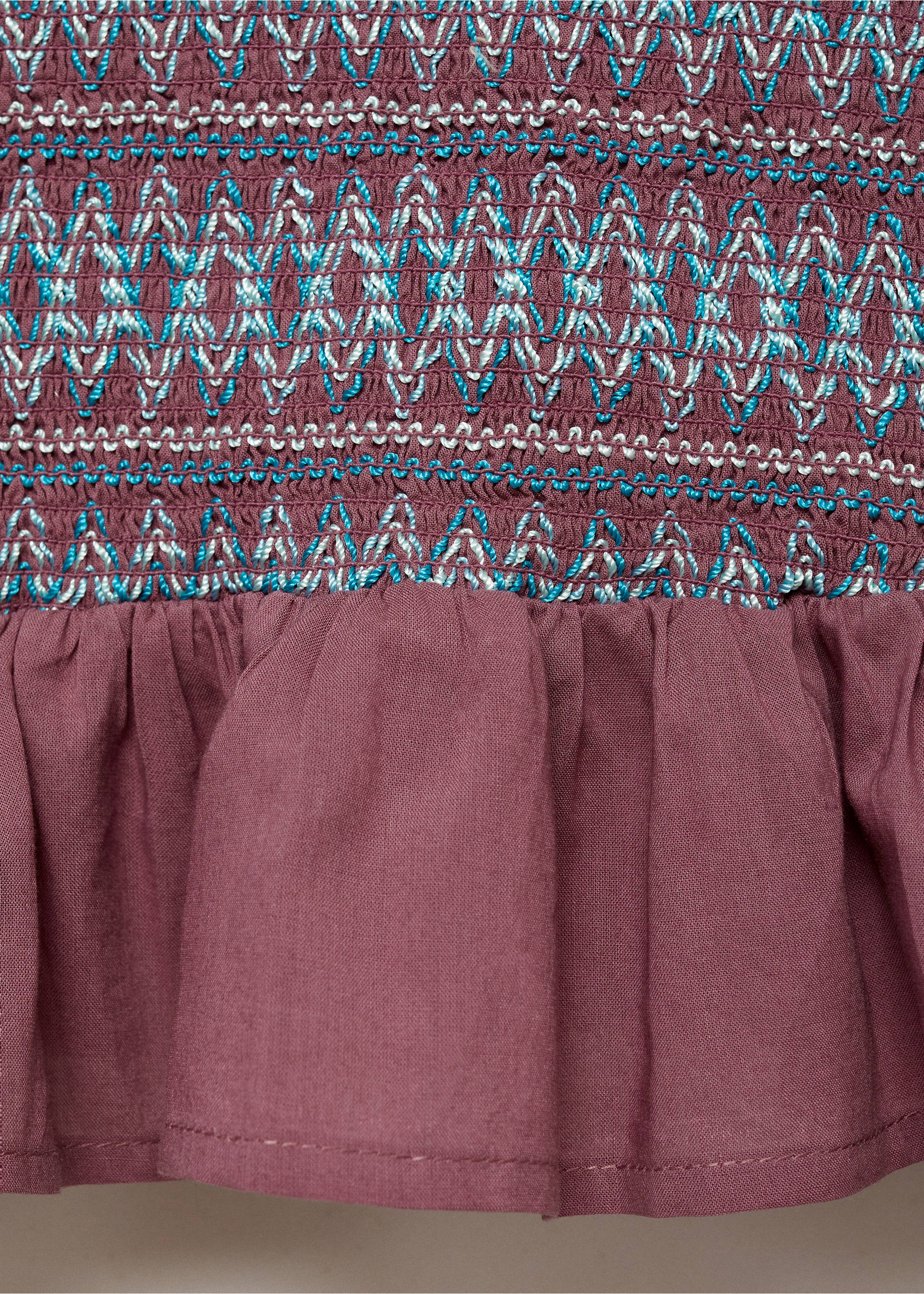 Honeycomb pattern blouse - Details of the article 8, Maroon. Ref: 87070622-00.