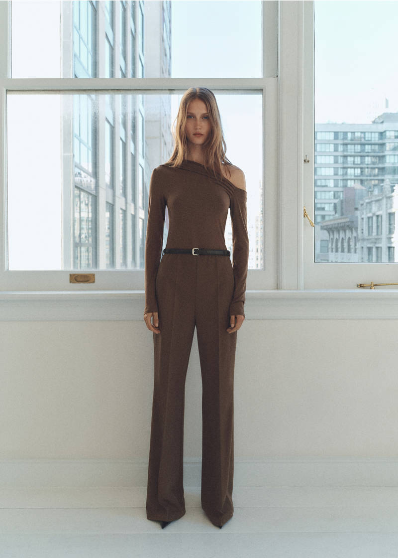 Combined-fabric jumpsuit with belt
