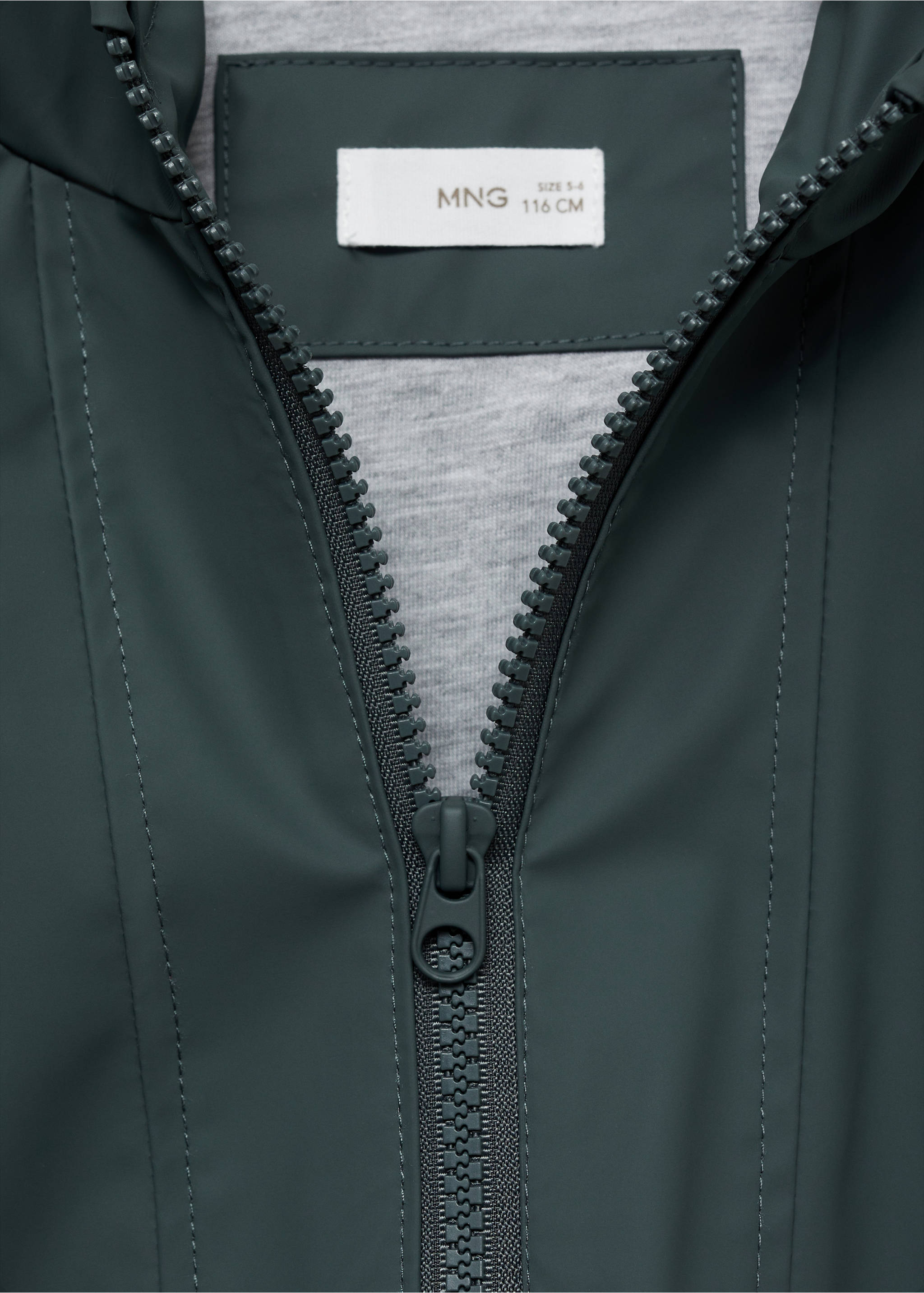 Hooded water-repellent coat - Details of the article 8, Dark Green. Ref: 87070627-00.