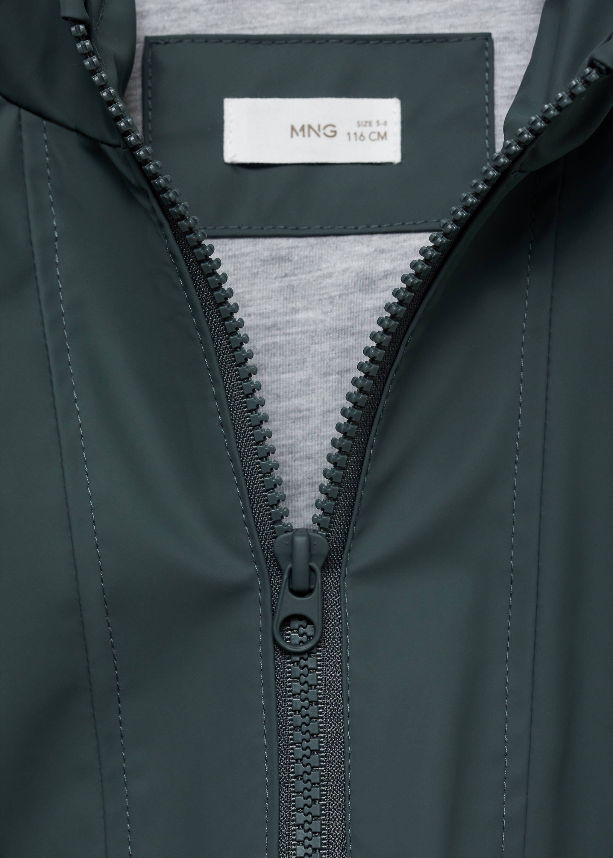 Hooded water-repellent coat - Details of the article 8