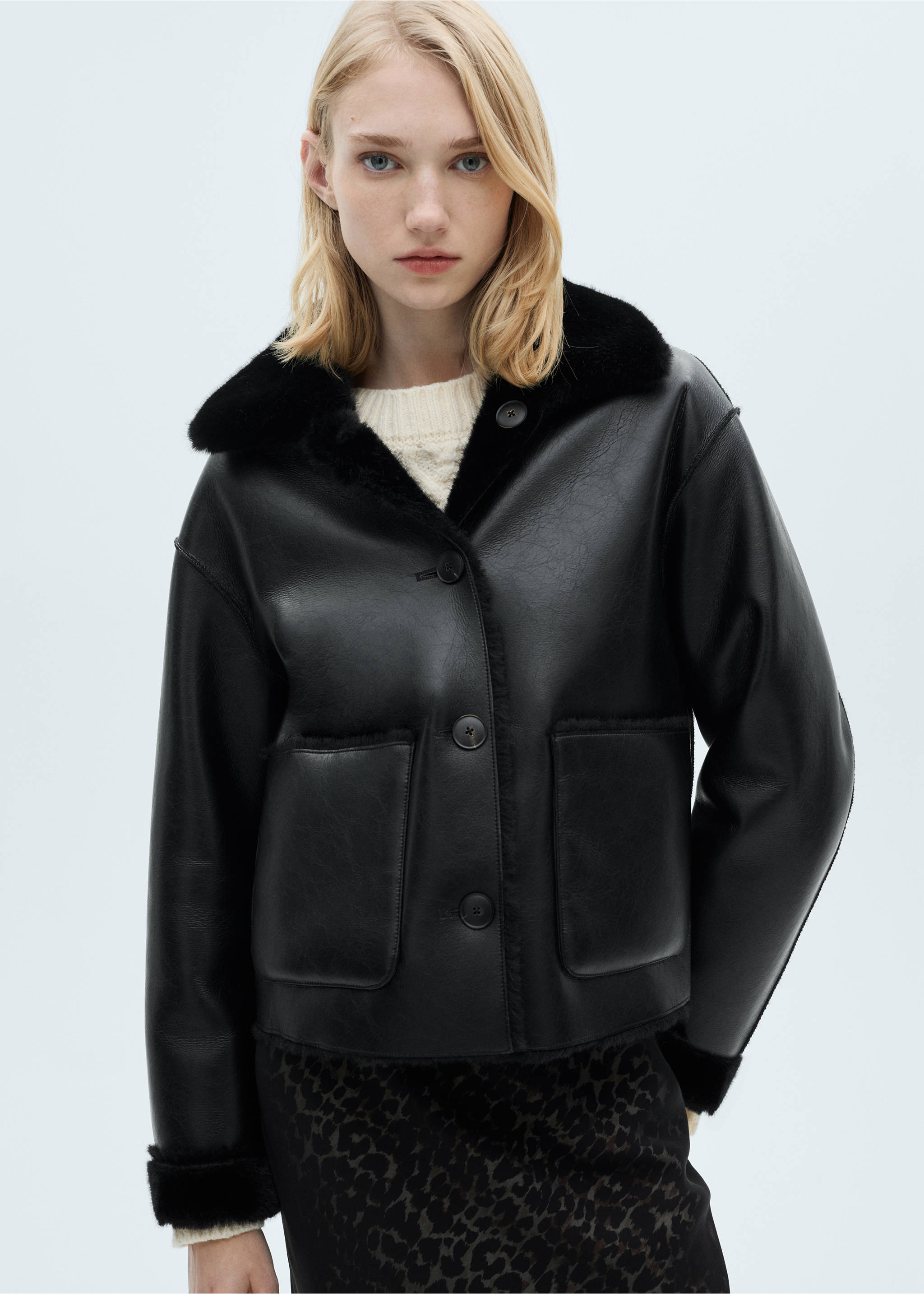 Veste double face simili-cuir poches - Plan moyen, Noir. Ref: 87070642-00.