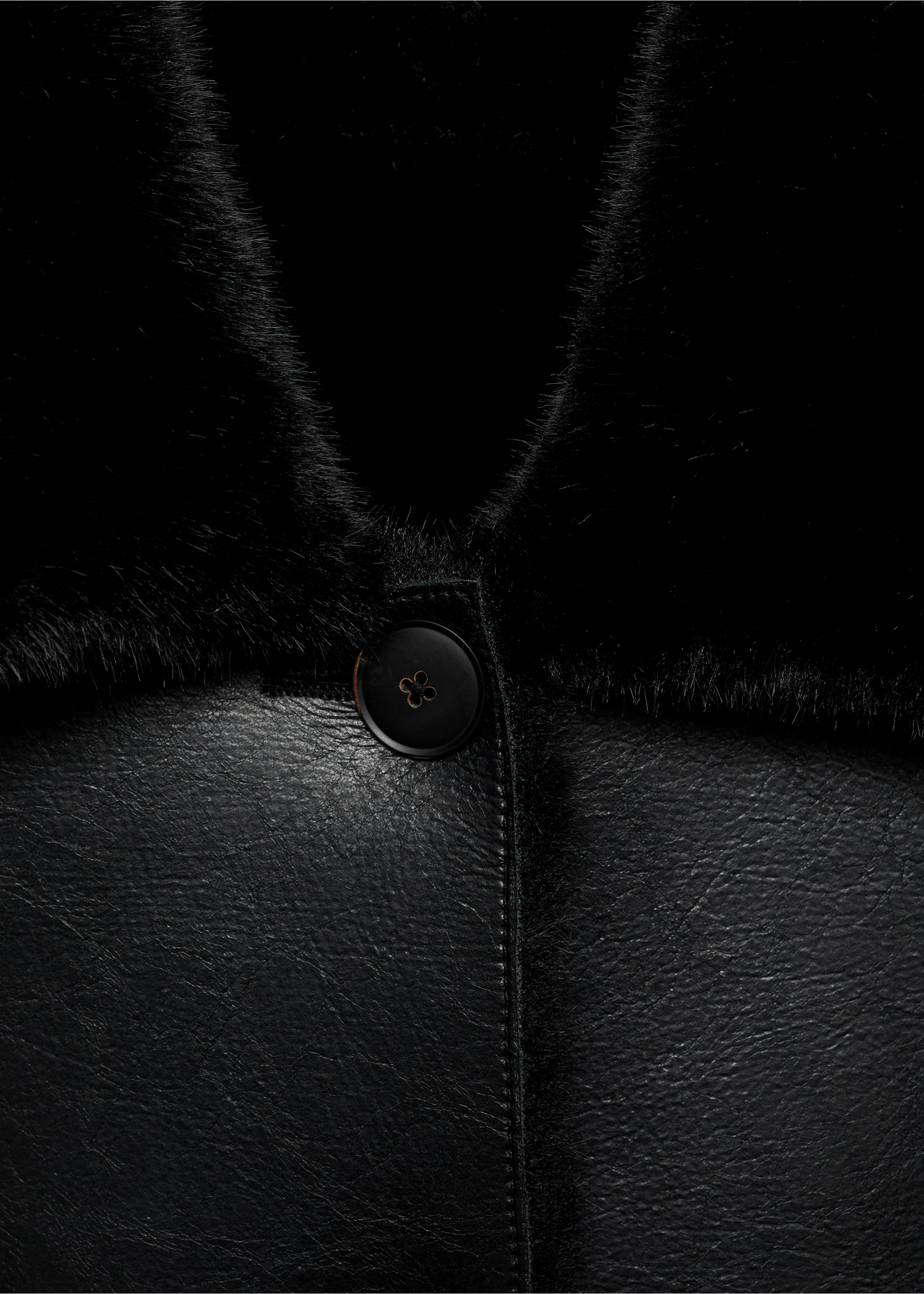 Veste double face simili-cuir poches - Détail de l'article 8, Noir. Ref: 87070642-00.