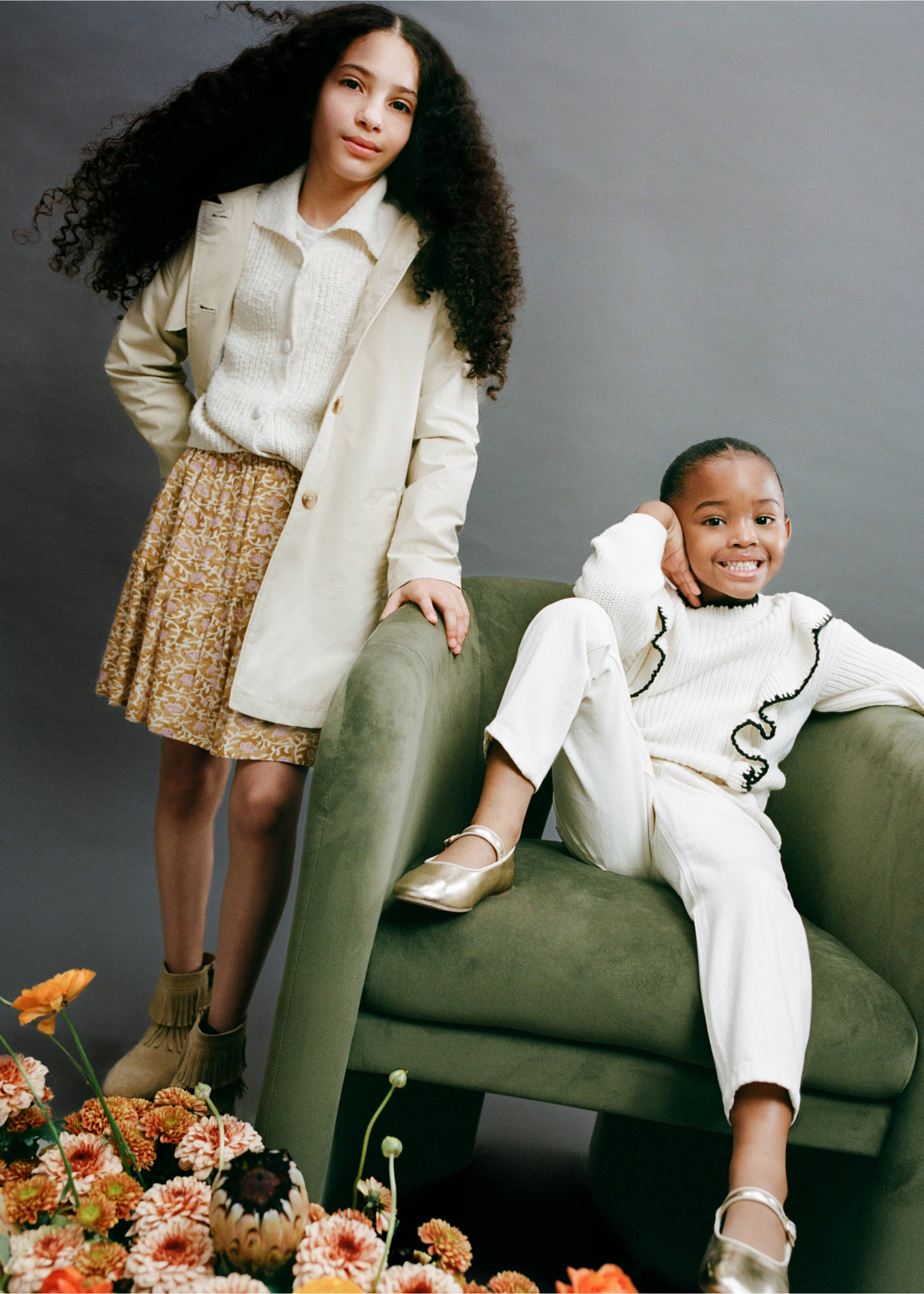 Falda corta vuelo - Detalle del artículo 6, Ocre. Ref: 87070646-00.