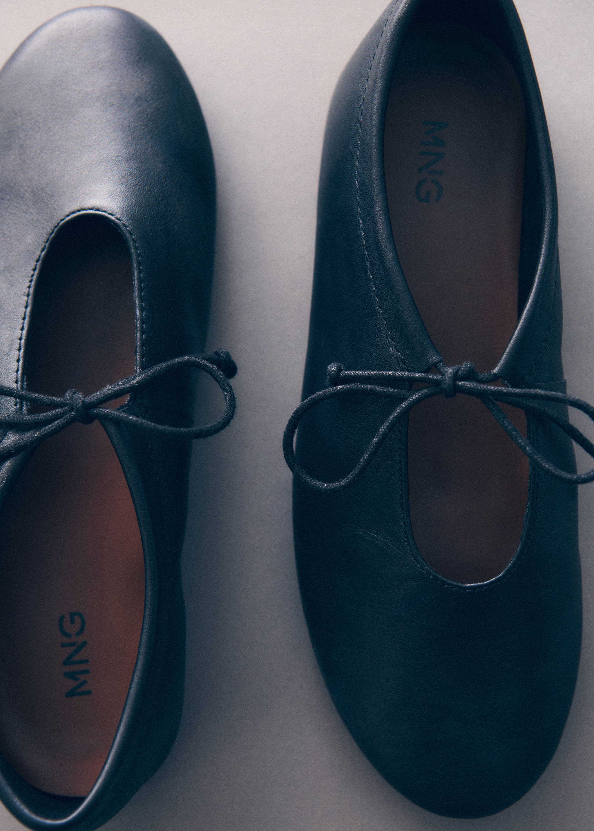 Ballet flats with leather bow - Details of the article 5