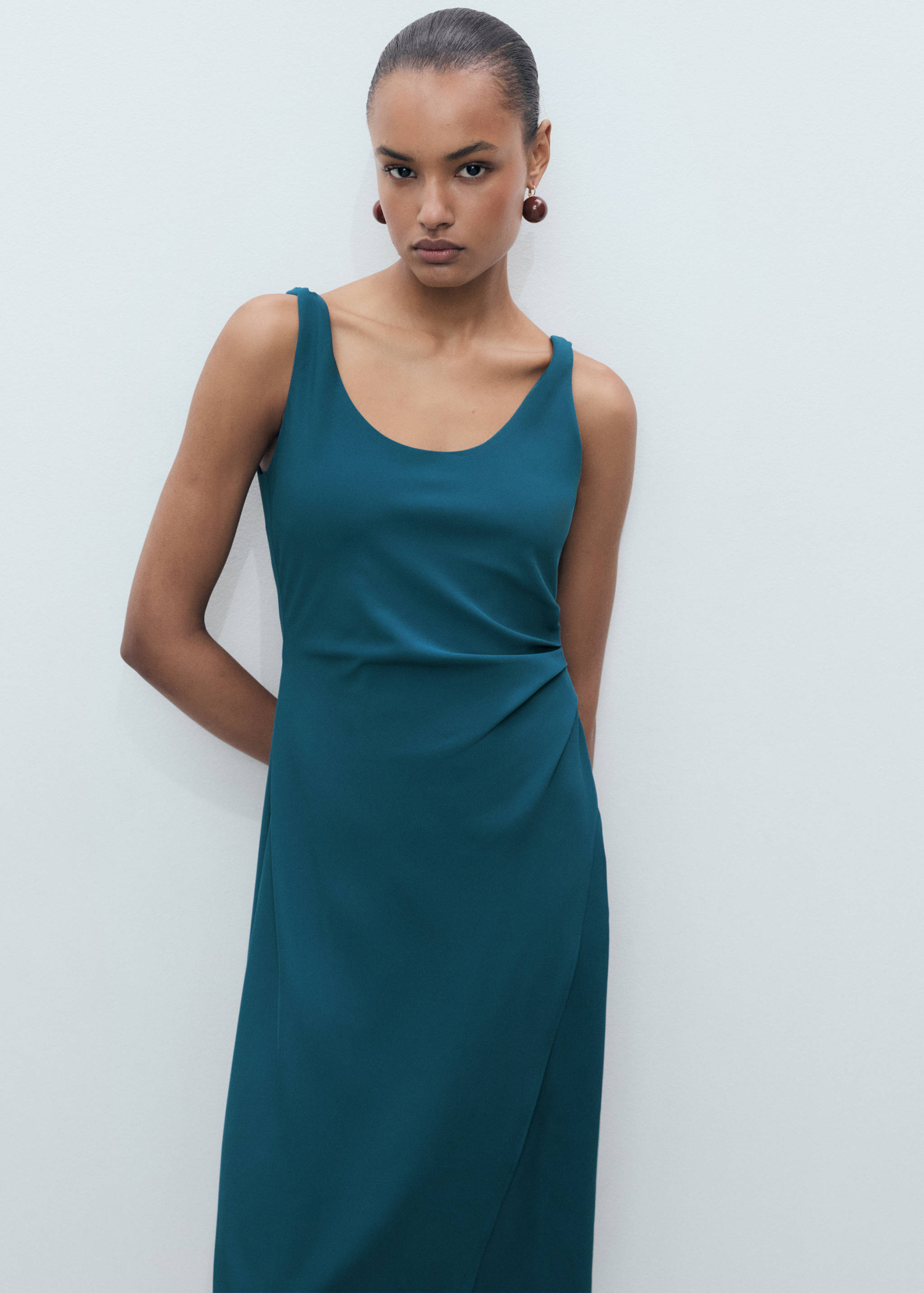 Robe midi froncée - Détail de l'article 1