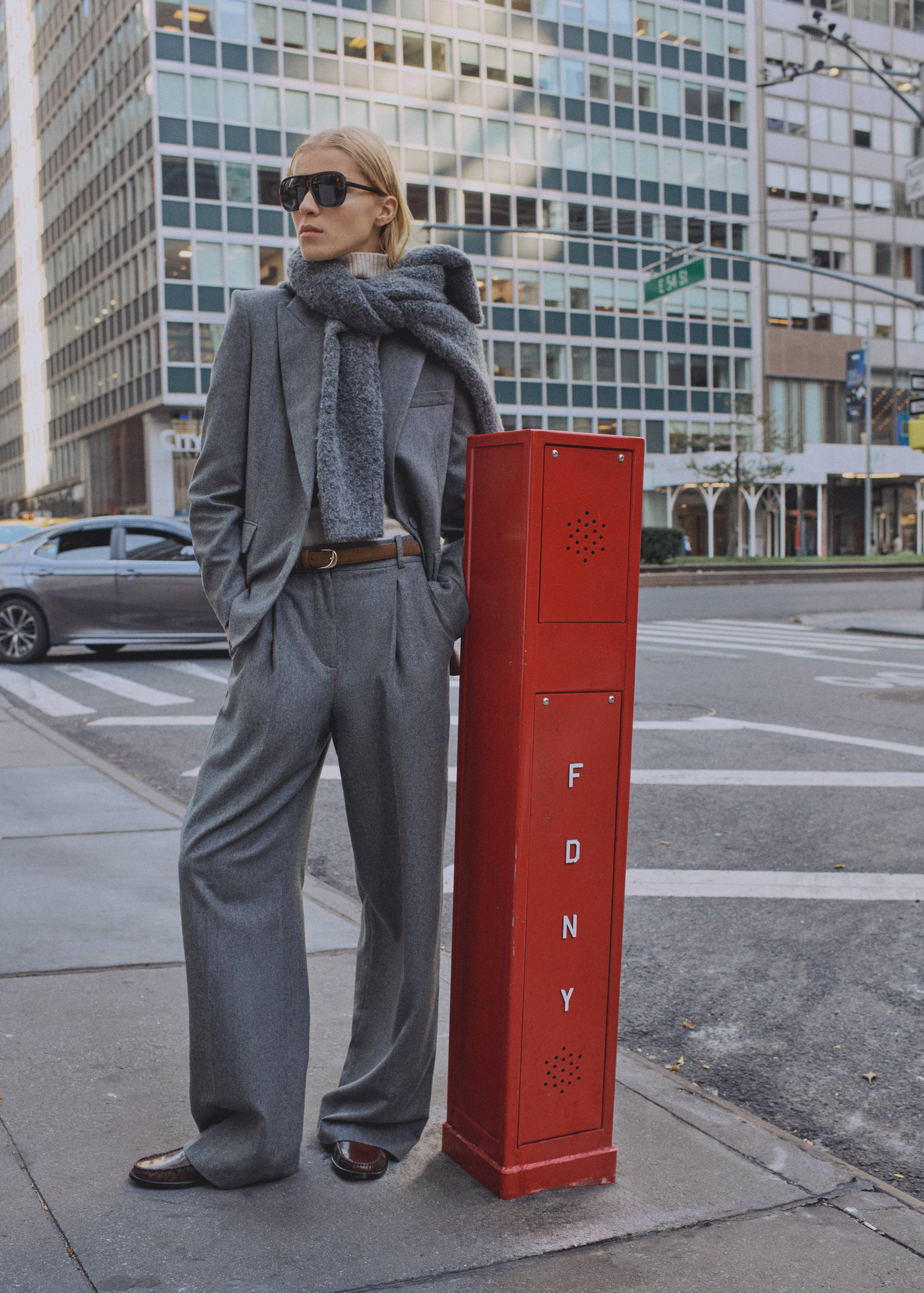 Wool-blend suit pants - General plane