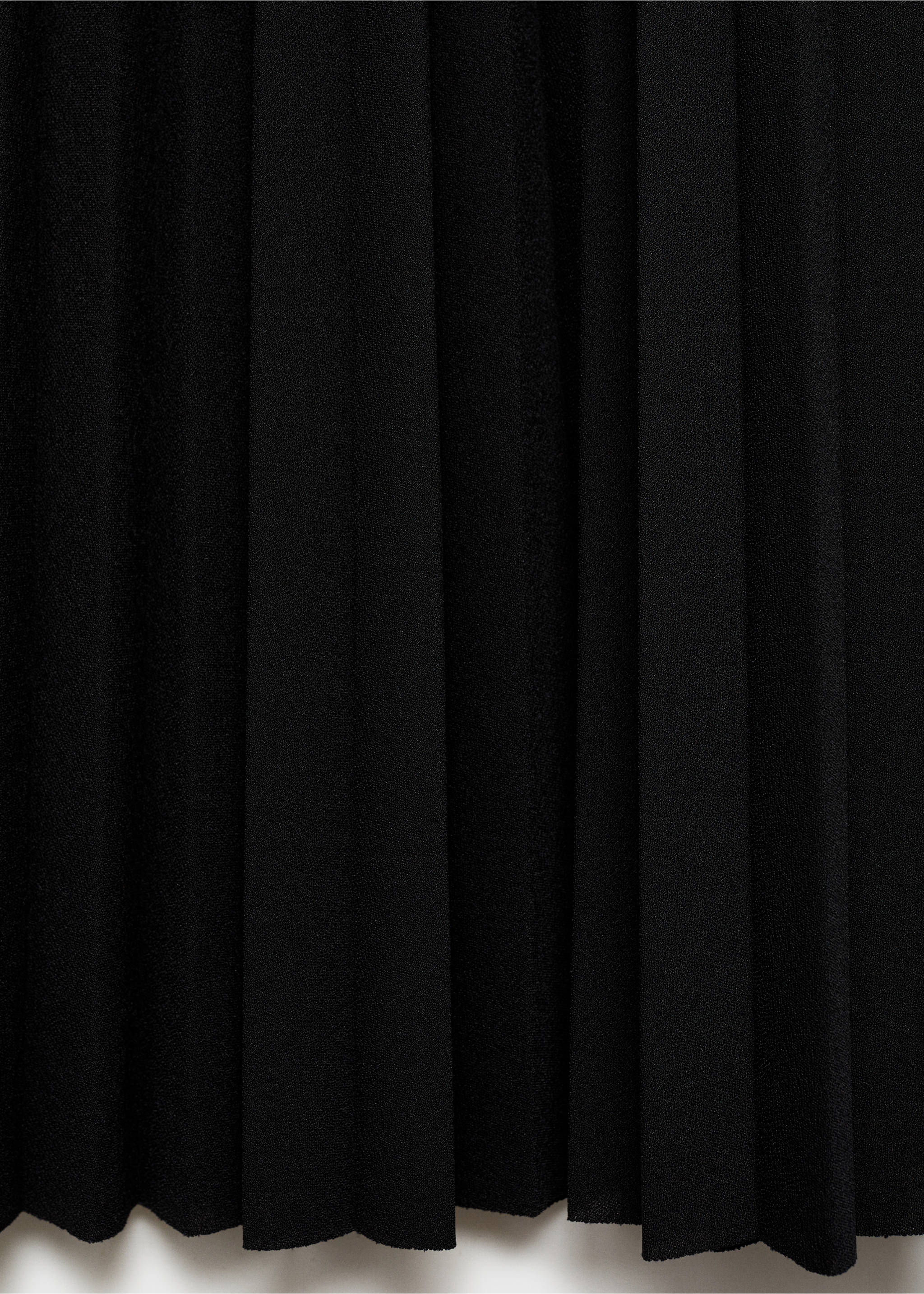 Pleated long skirt - Details of the article 0, Black. Ref: 87071046-00.