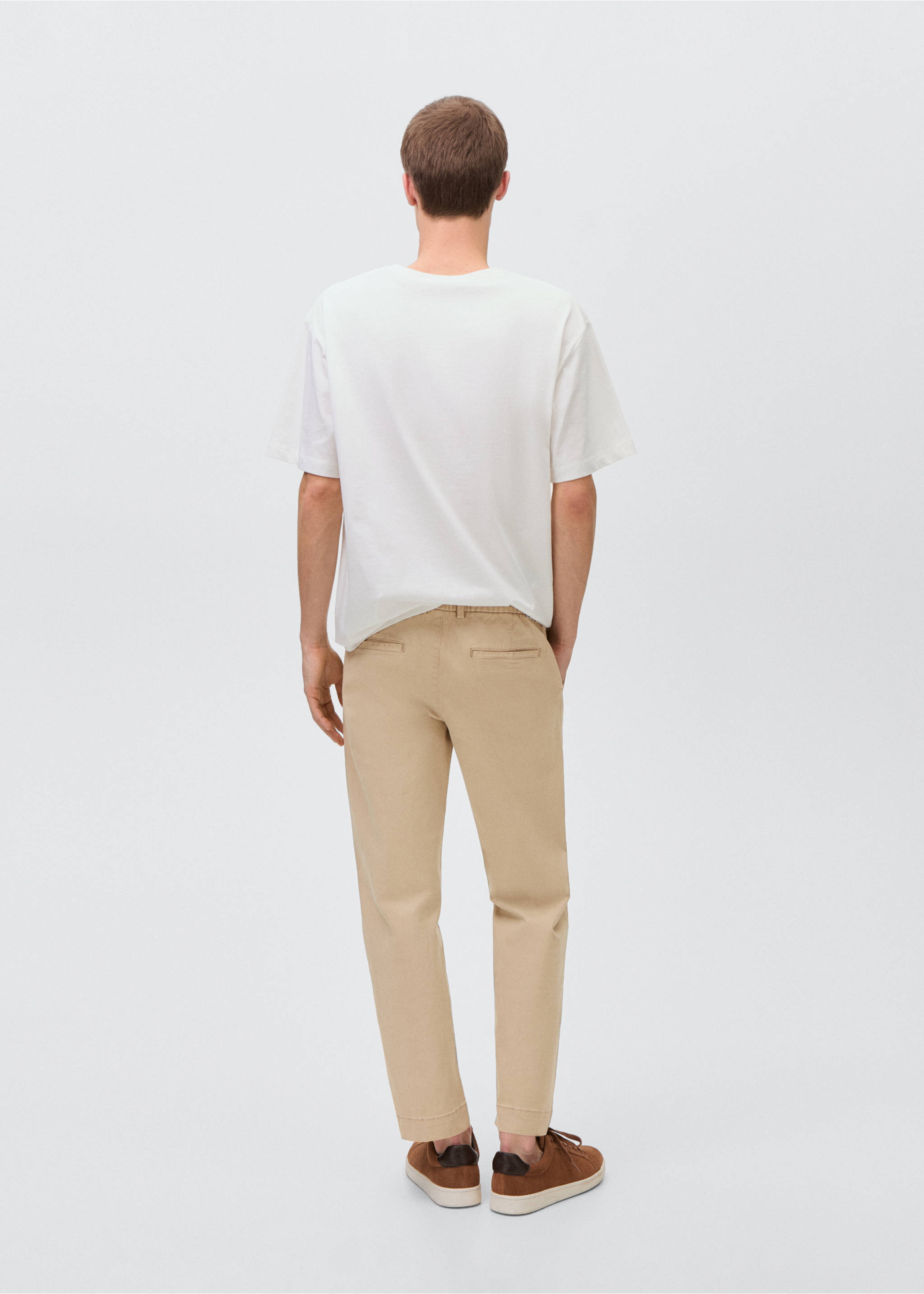 Pantalon chino straight-fit - Verso de l’article, Sable. Ref: 87071053-00.