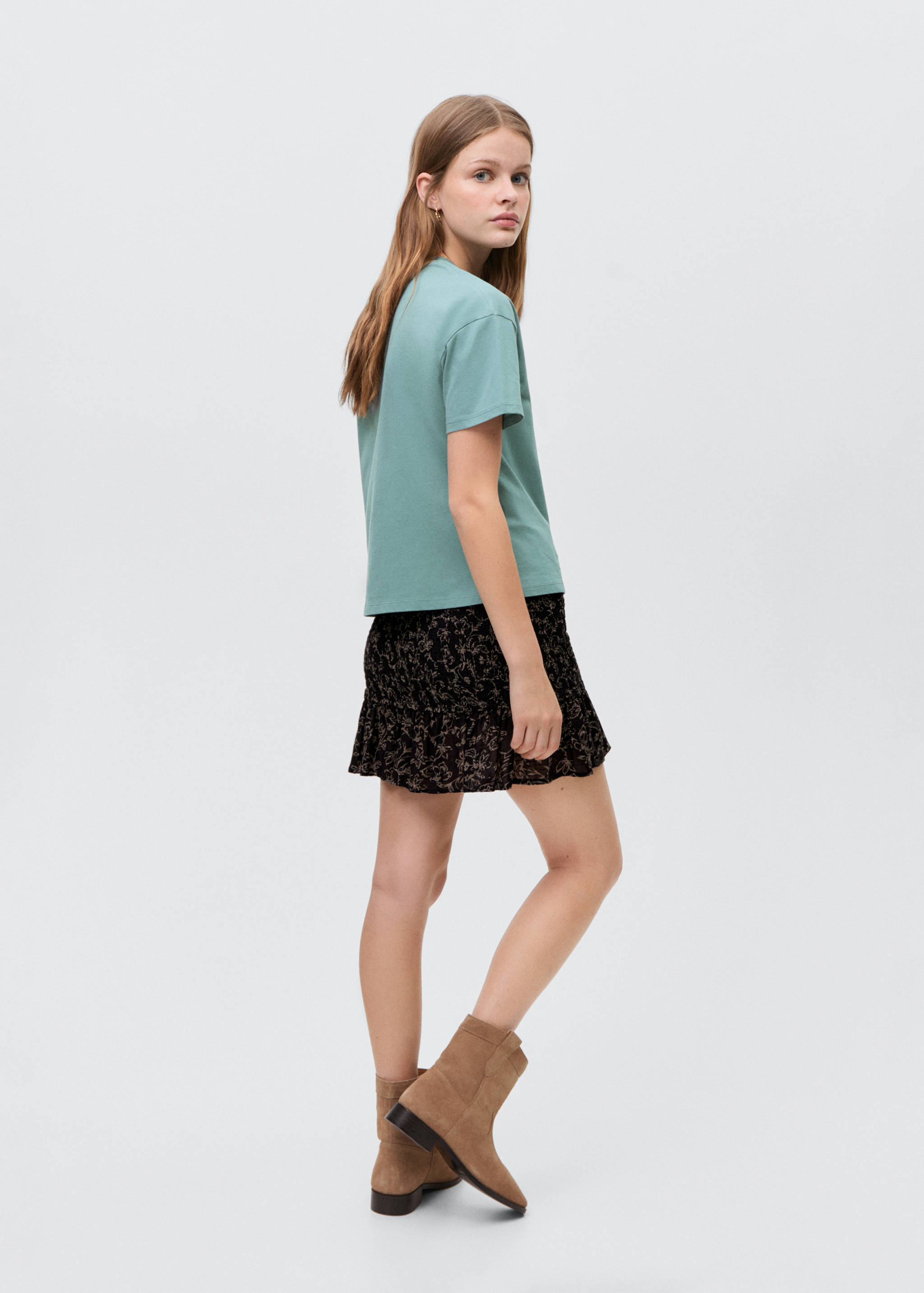 Gathered skirt with ruffle - Reverse of the article