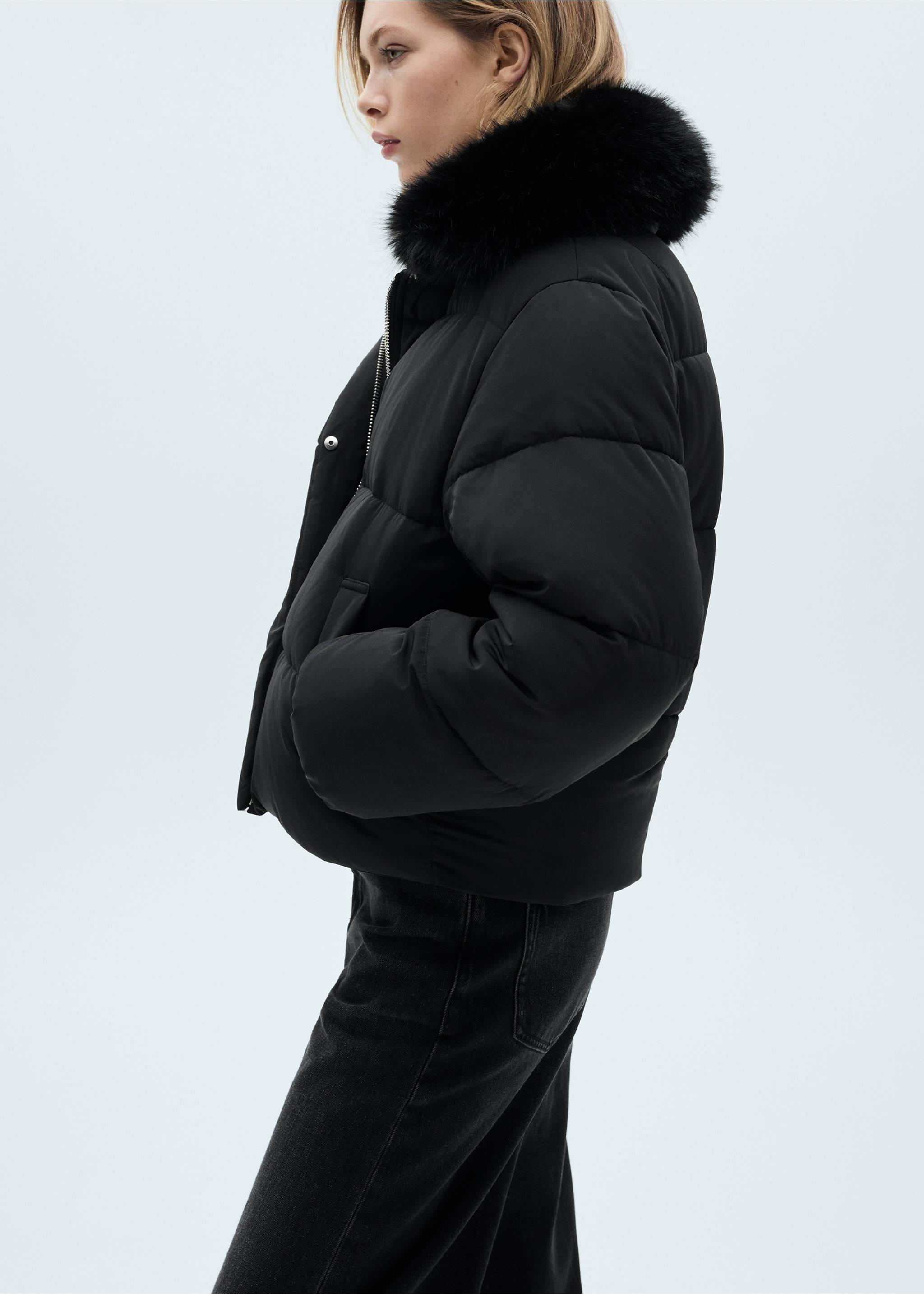 Short padded anorak with fur collar - Details of the article 6, Black. Ref: 87071513-00.