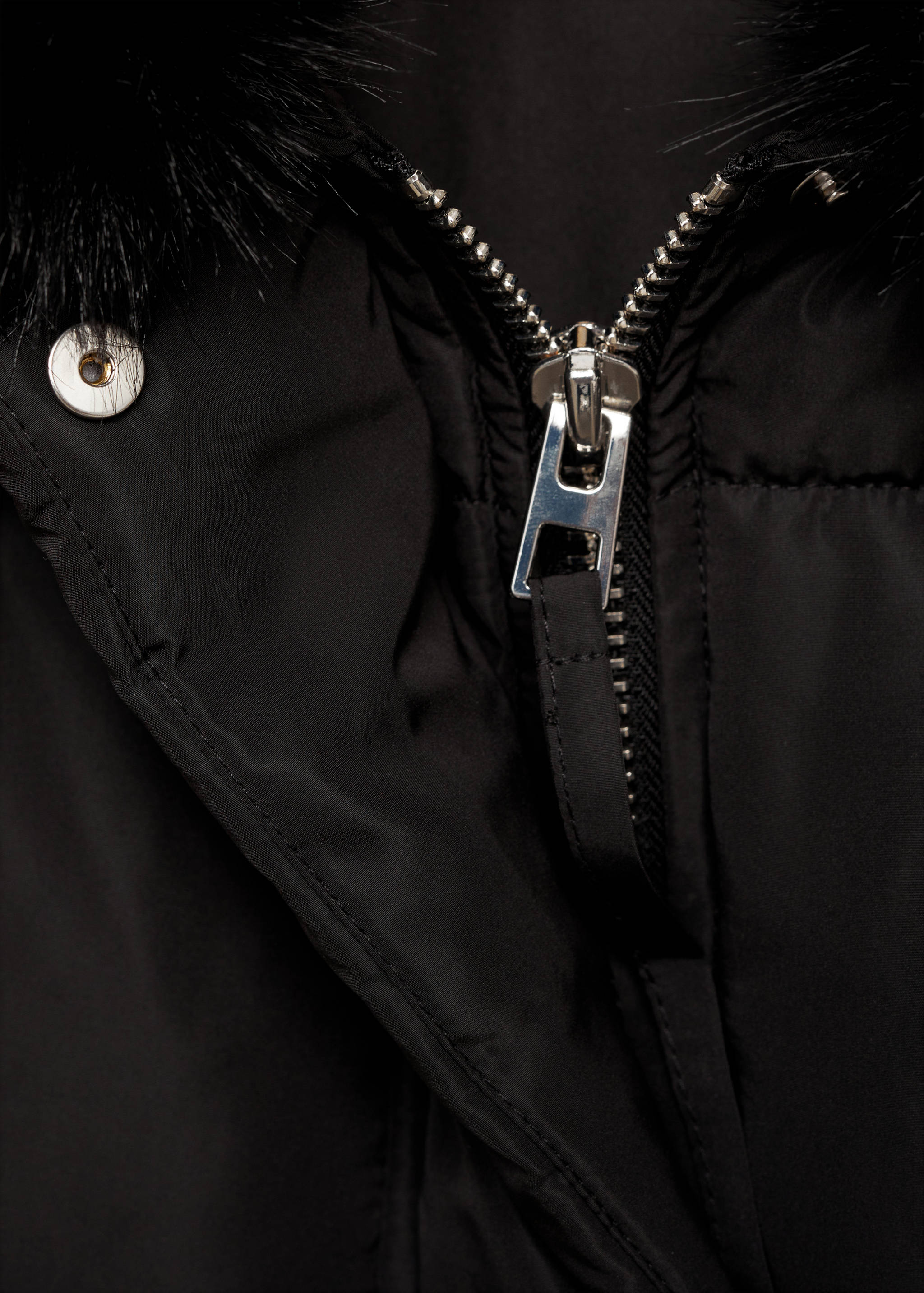 Short padded anorak with fur collar - Details of the article 0