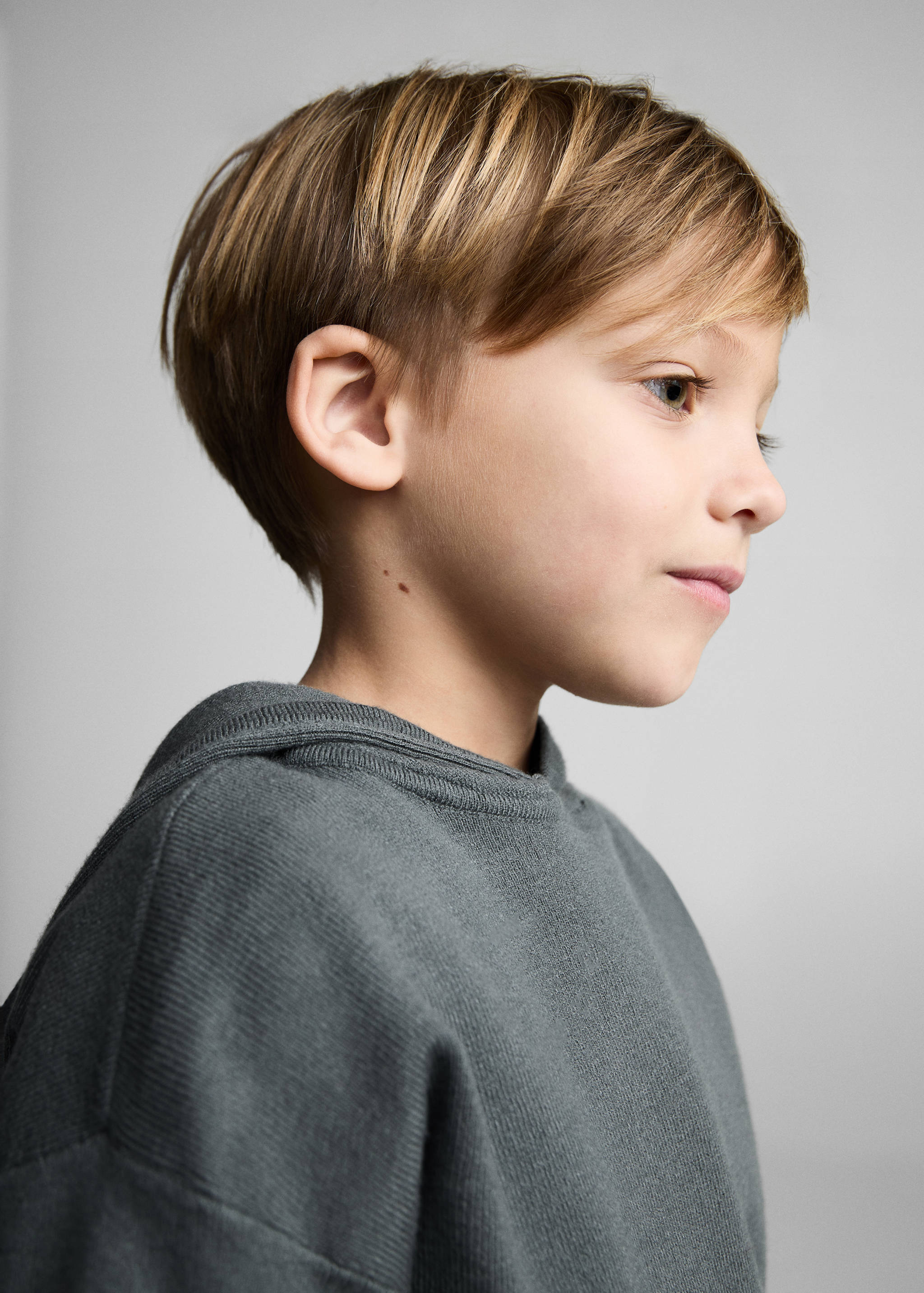 Hooded knit sweater - Details of the article 1