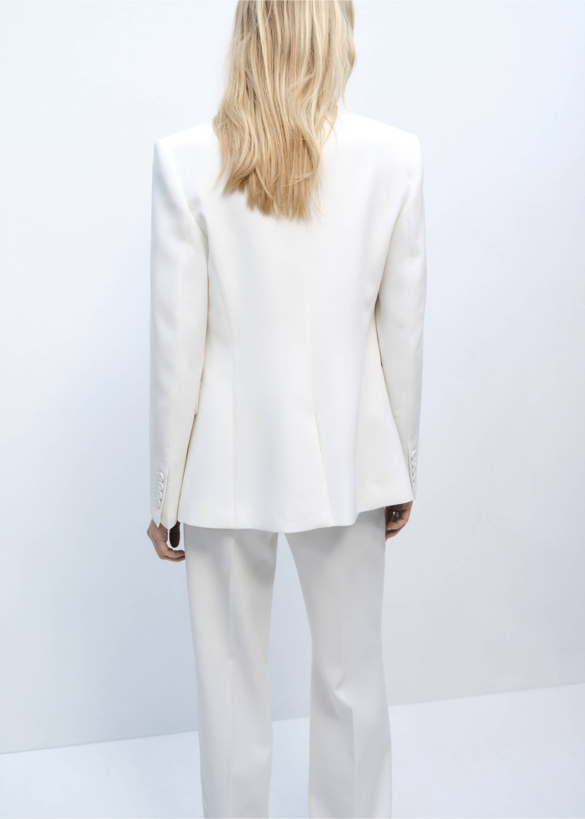 Strukturierter Blazer im Anzugstil - Rückseite des Artikels, Cremeweiß. Ref: 87071518-00.