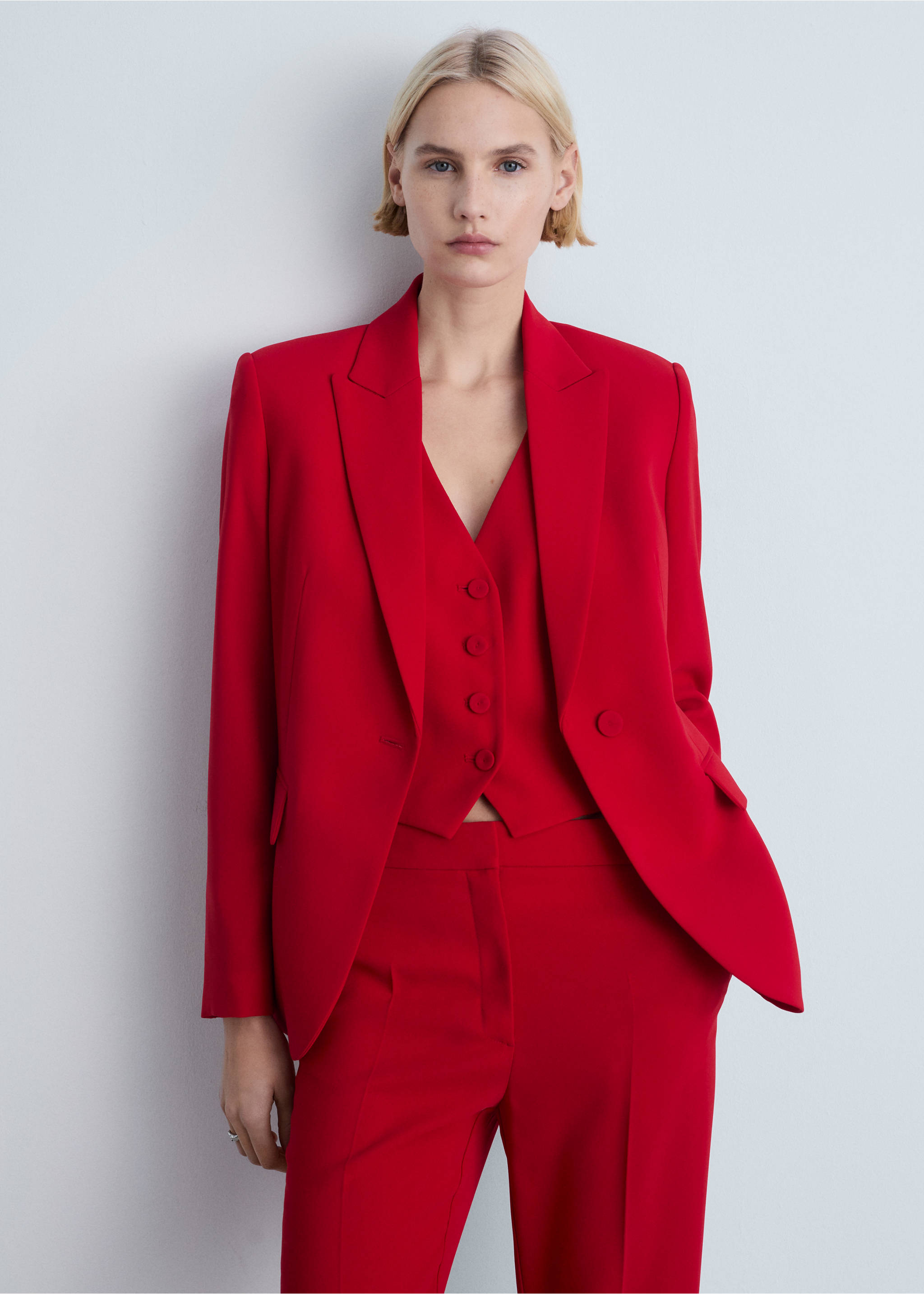 Blazer costume structuré - Plan moyen, Rouge. Ref: 87071518-00.