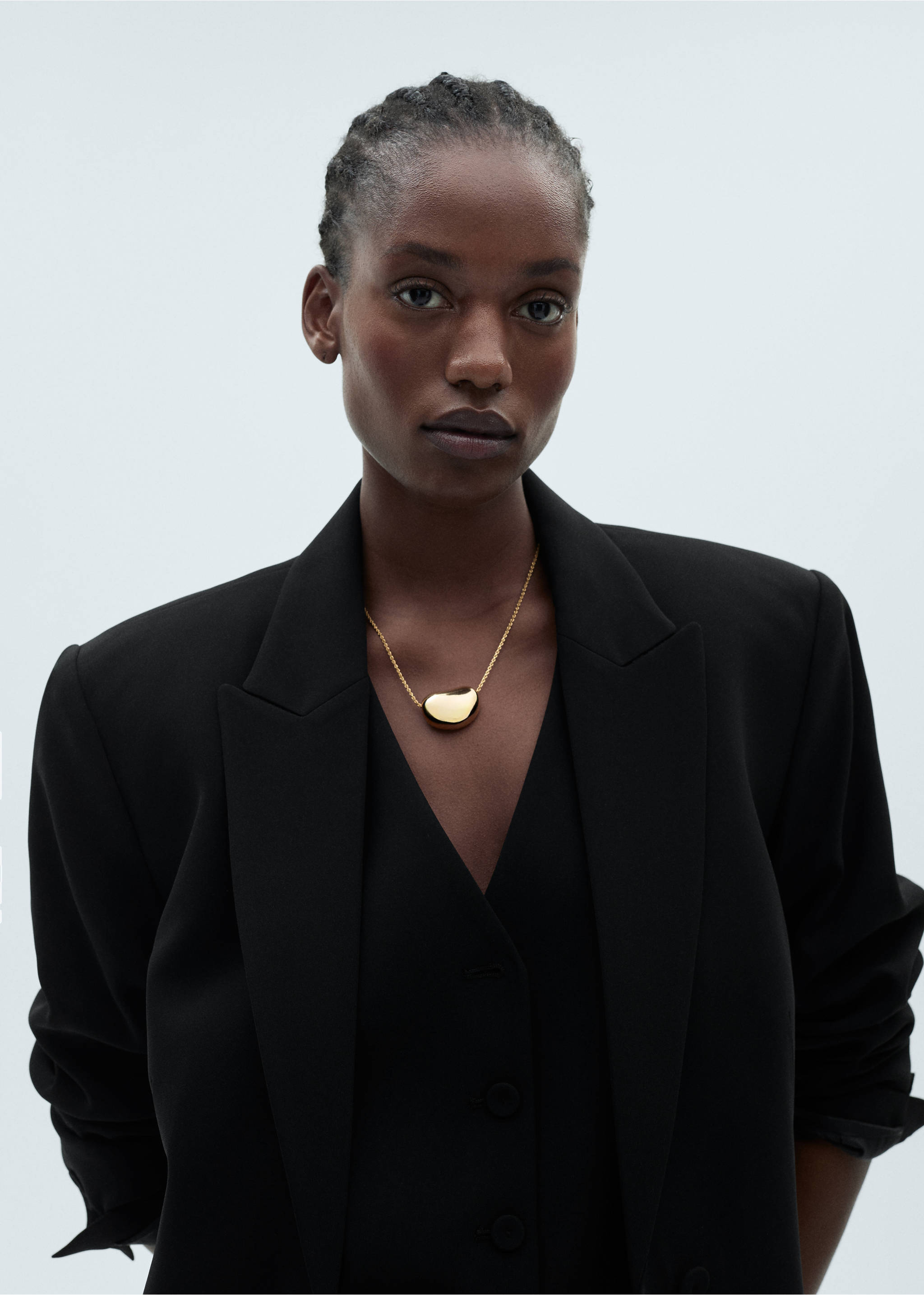 Blazer de fato com estrutura - Pormenor do artigo 5, Preto. Ref: 87071518-00.