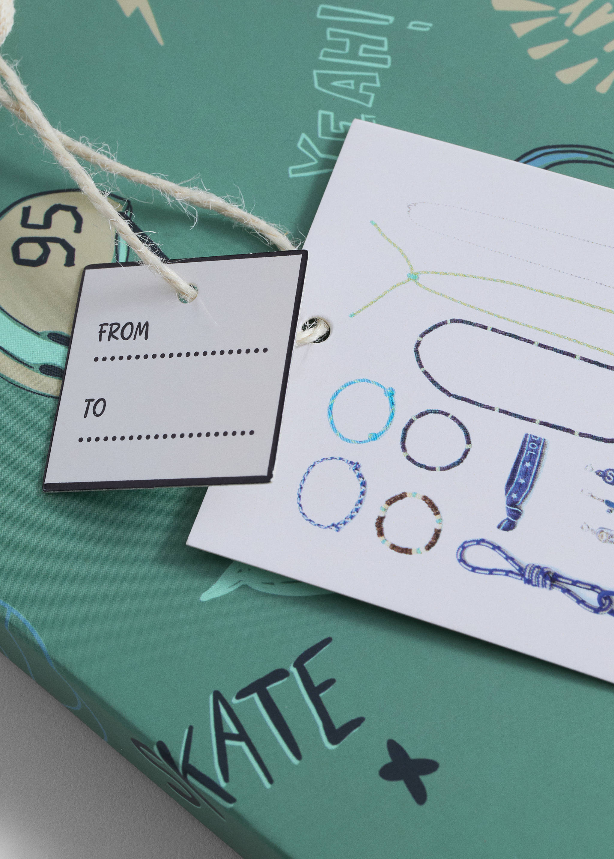 Coffret cadeau d'anniversaire - Détail de l'article 1