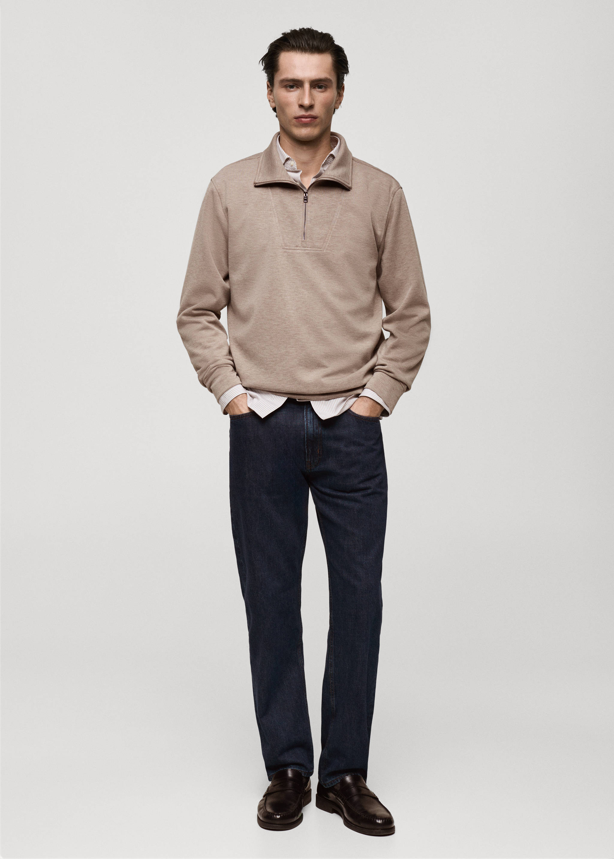 Sudadera regular fit cuello cremallera - Plano general