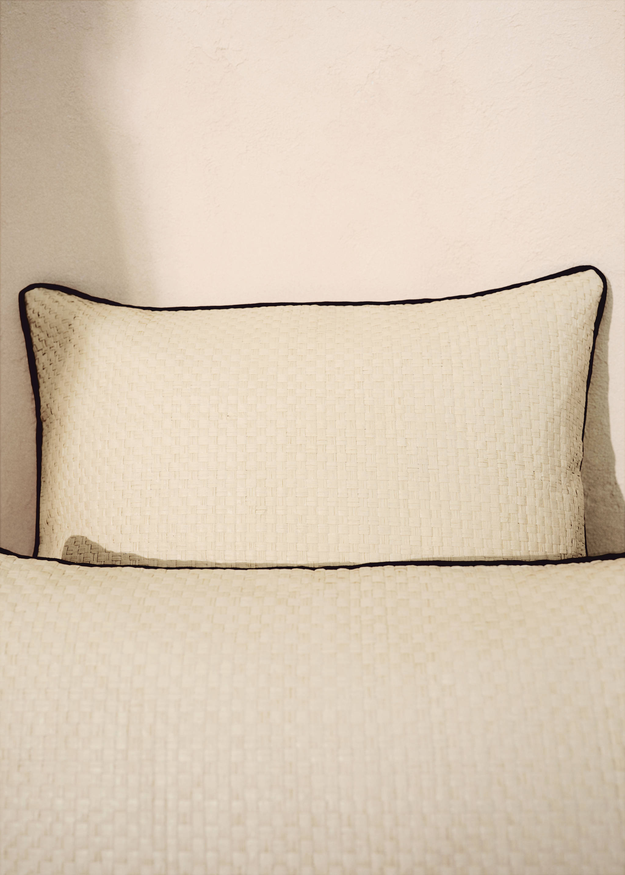 Woven paper cushion cover with piping 45x45cm - Details of the article 6