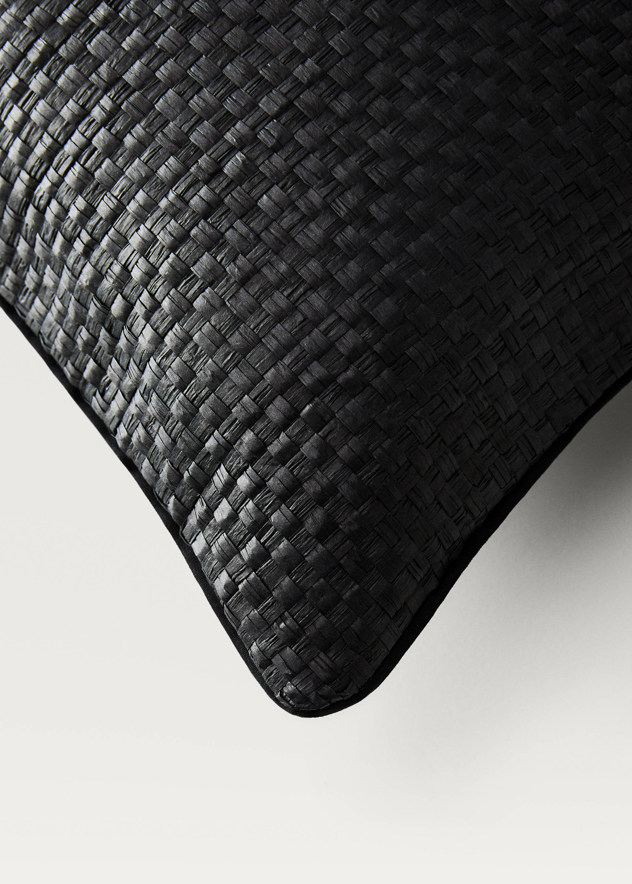 Woven paper cushion cover with piping 45x45cm - Details of the article 1