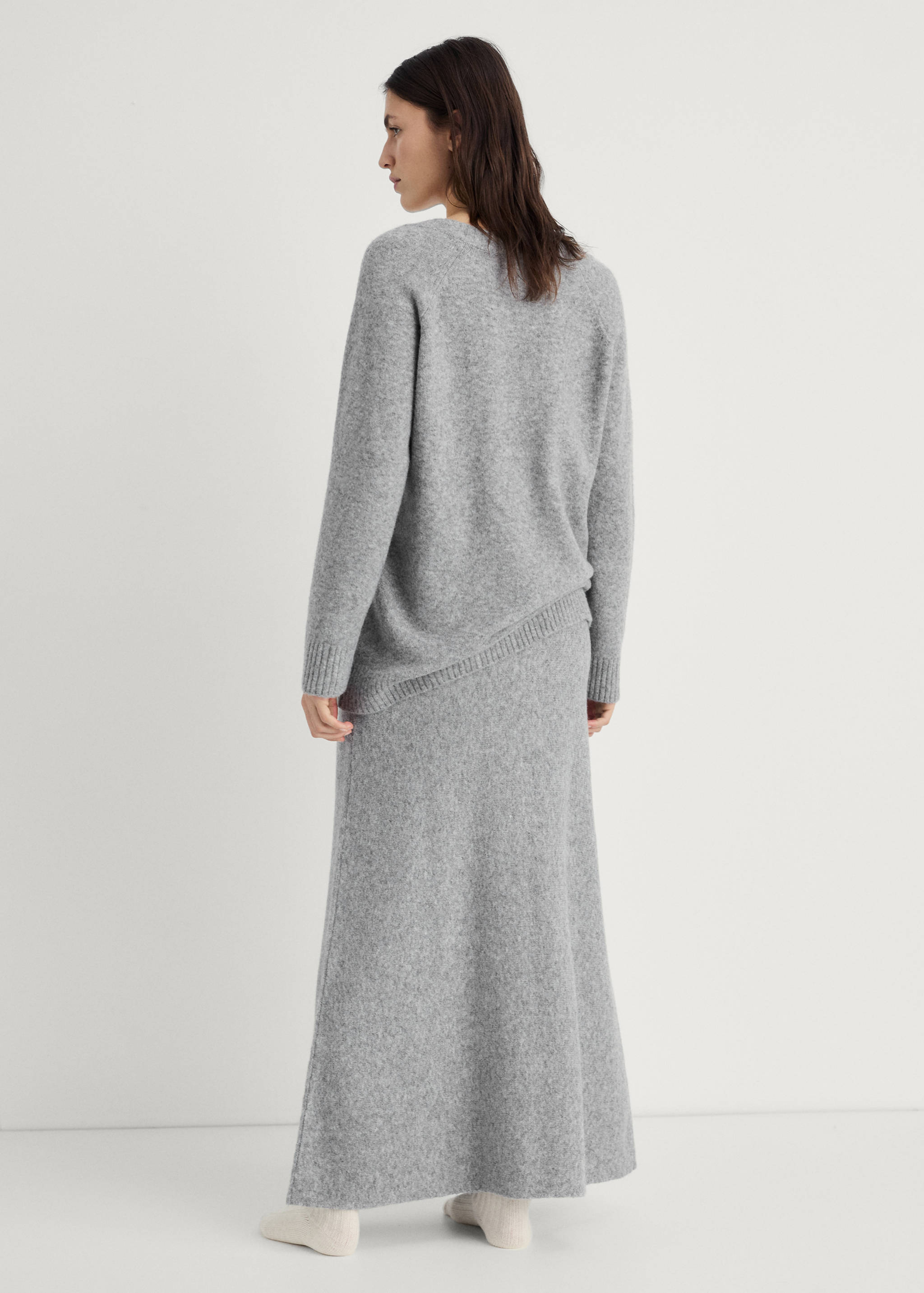 Long knitted skirt - Reverse of the article