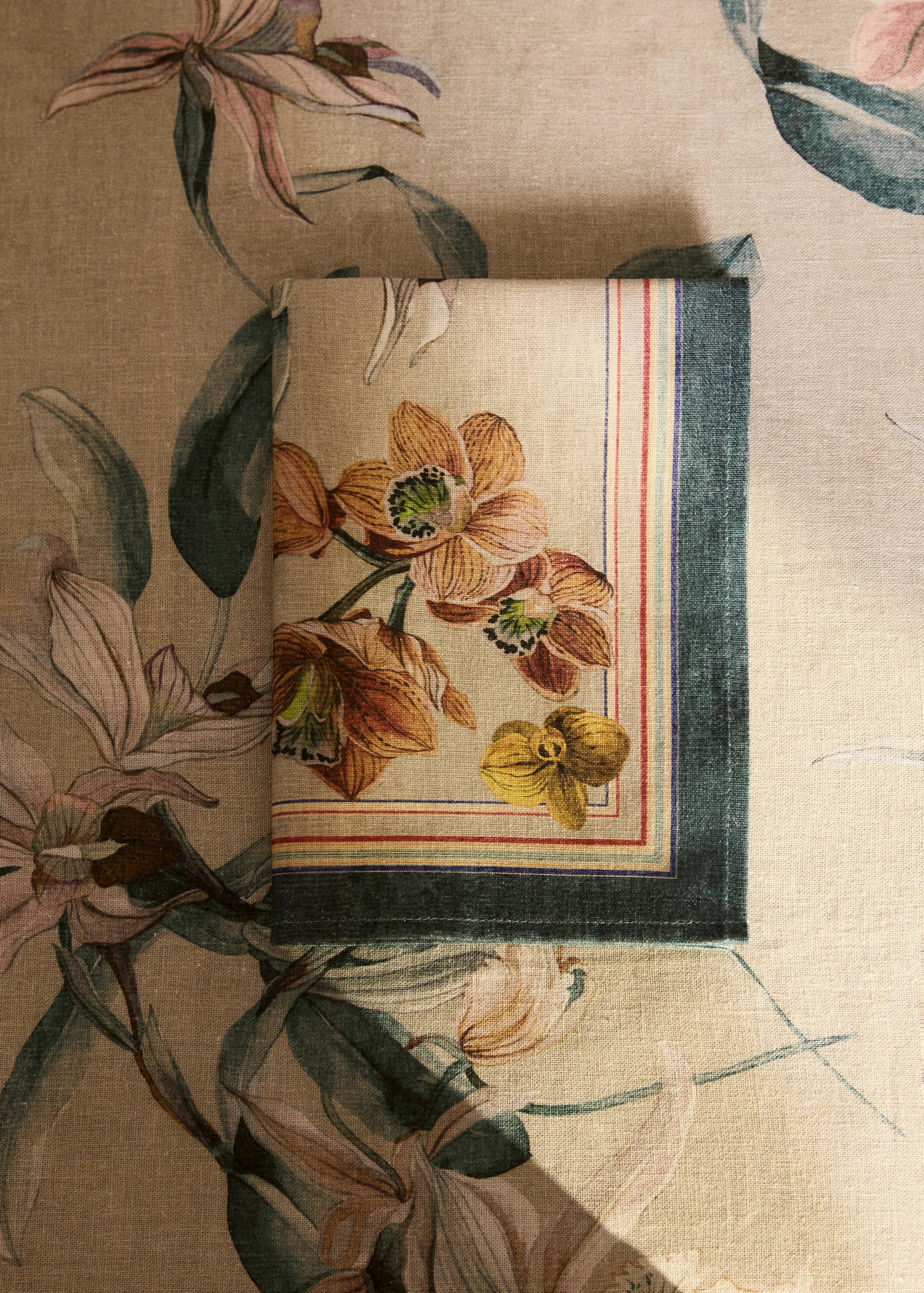 Tovallons cotó lli estampat floral - Pla general