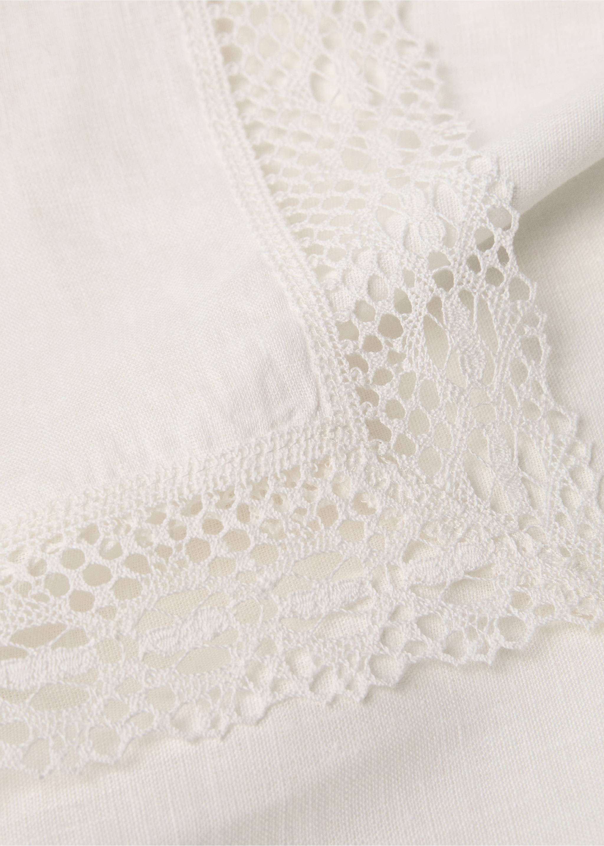 Nappe 100 % lin dentelle pour 6 à 8 convives - Détail de l'article 2, Écru. Ref: 87072976-00.
