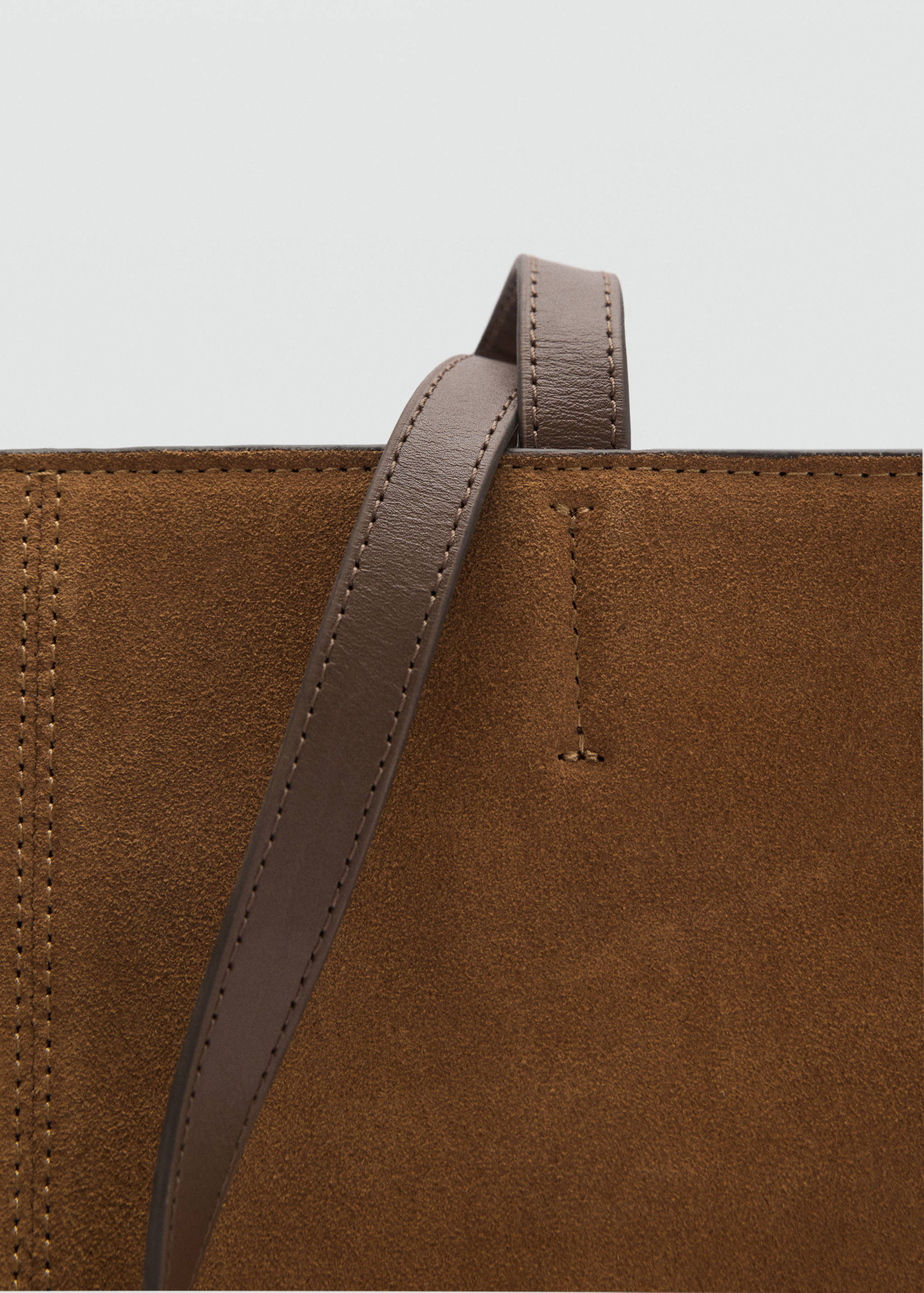 Leather shopper bag with stitching - Details of the article 1
