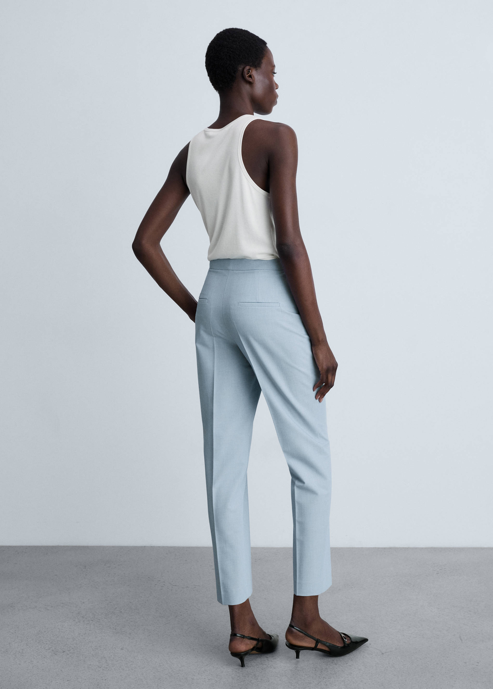 Straight suit trousers - Reverse of the article