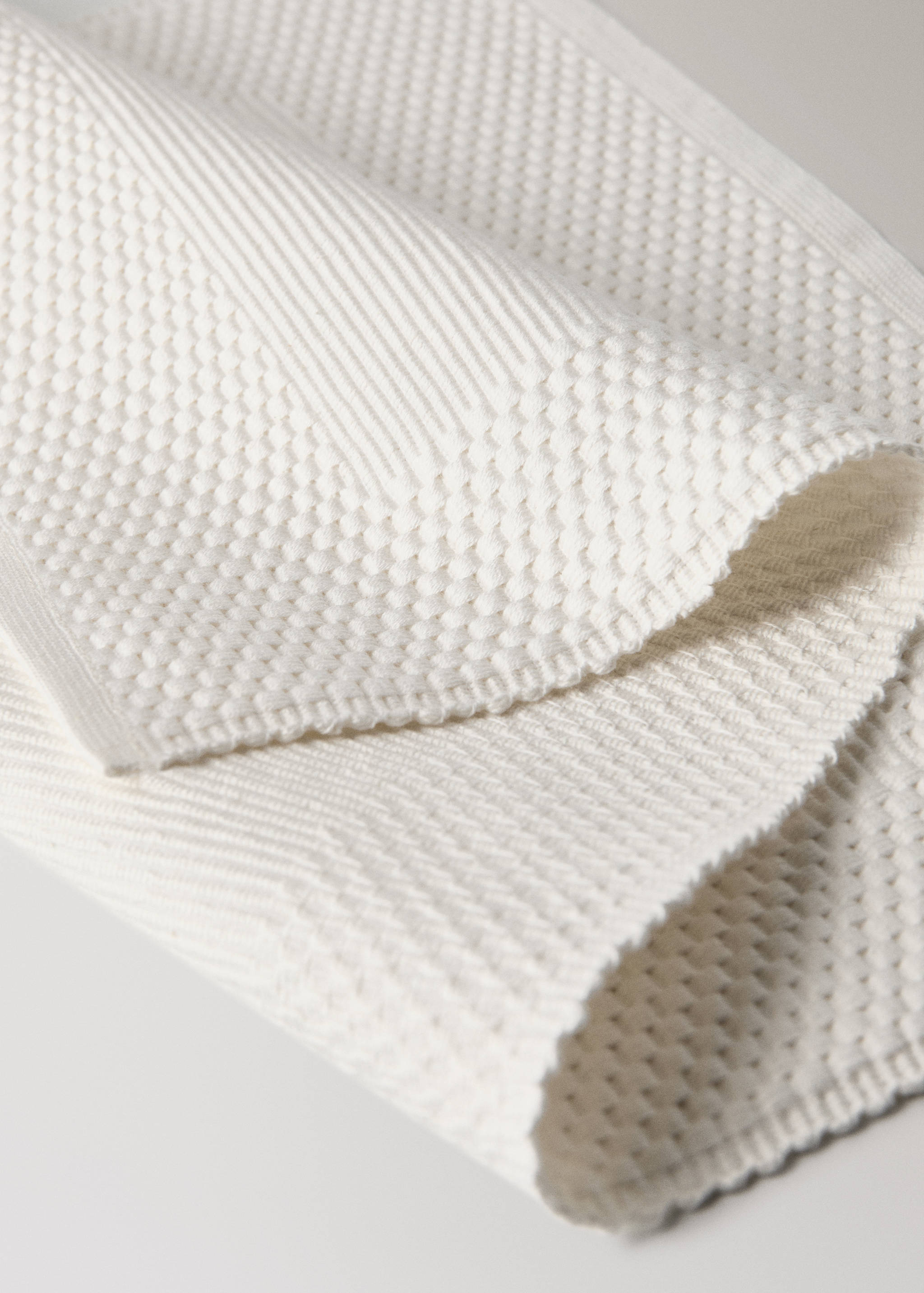 Cotton placemats with geometric pattern - Details of the article 2