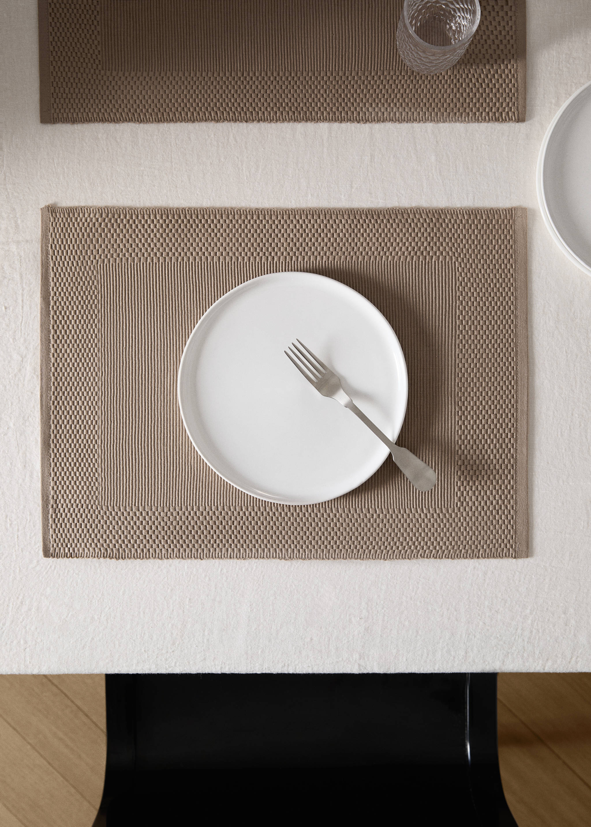 Cotton placemats with geometric pattern - General plane