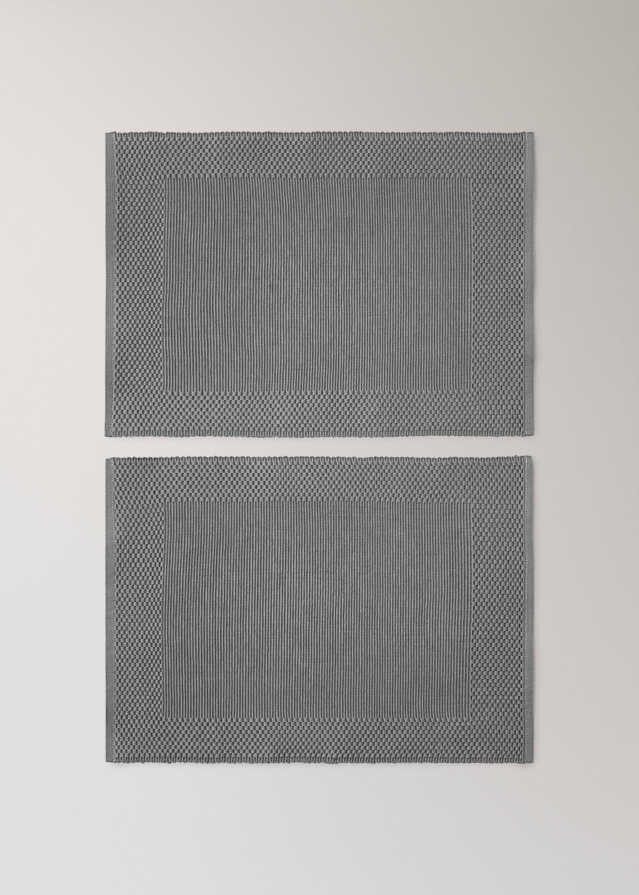 Cotton placemats with geometric pattern - Article without model