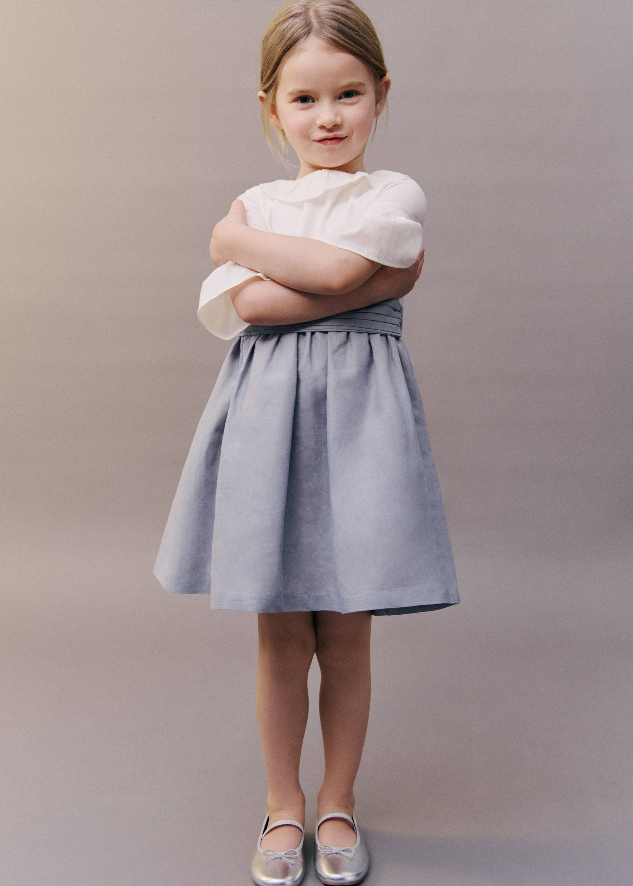 Kleid mit Kontrastrock - Detail des Artikels 5, Weiß. Ref: 87073633-00.