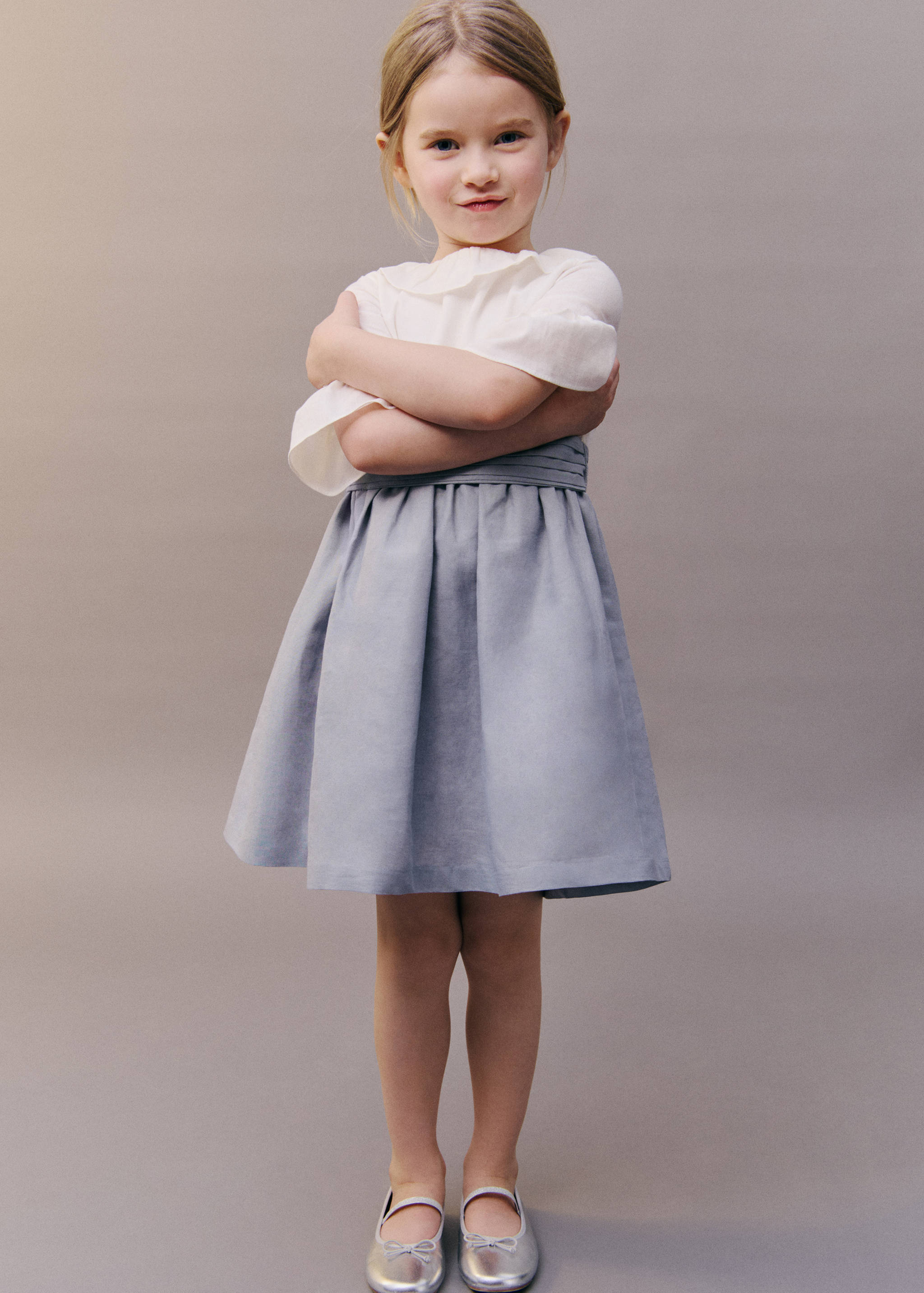 Kleid mit Kontrastrock - Detail des Artikels 5