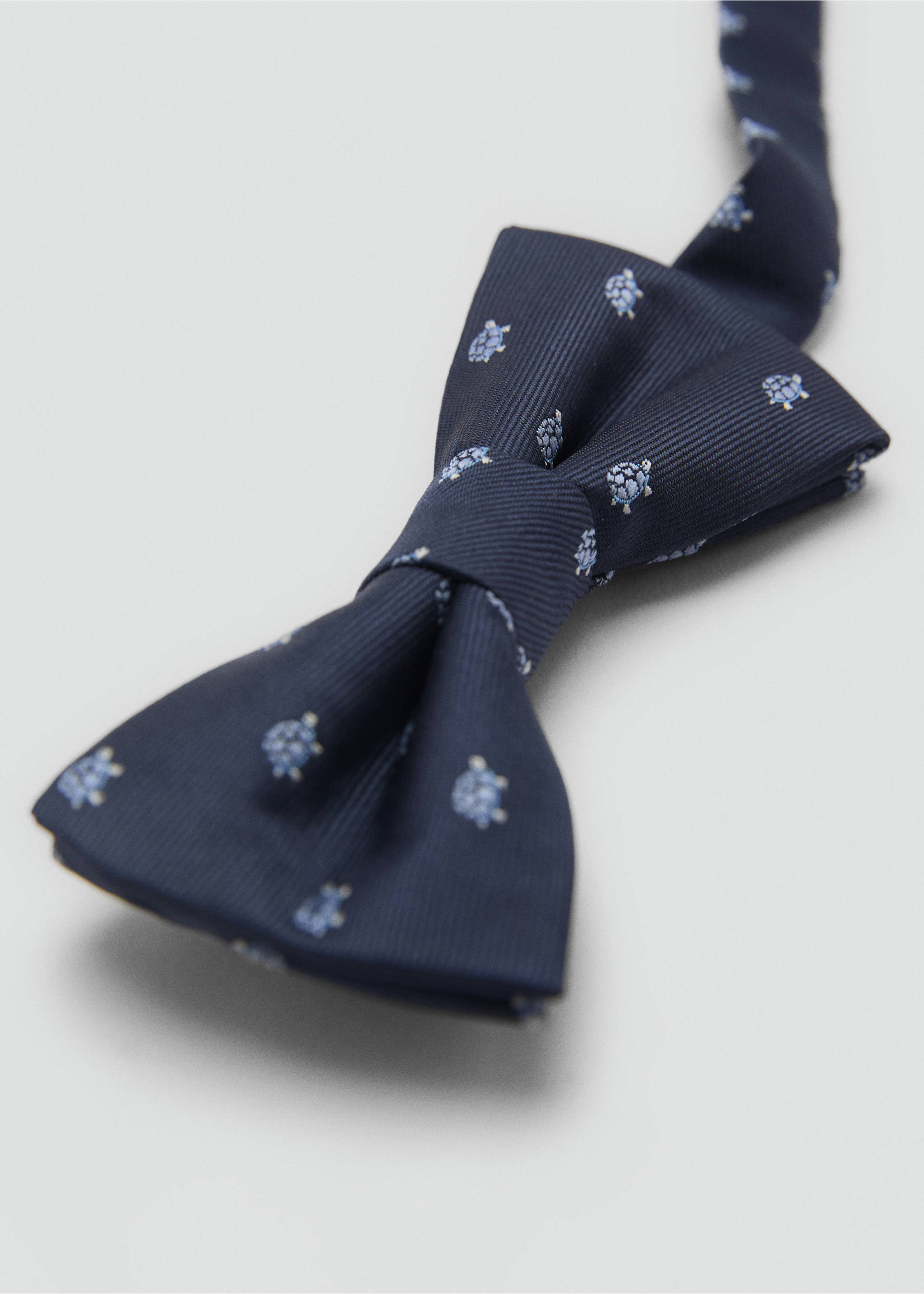 Printed  bow tie - Details of the article 1, Dark Navy. Ref: 87073637-00.