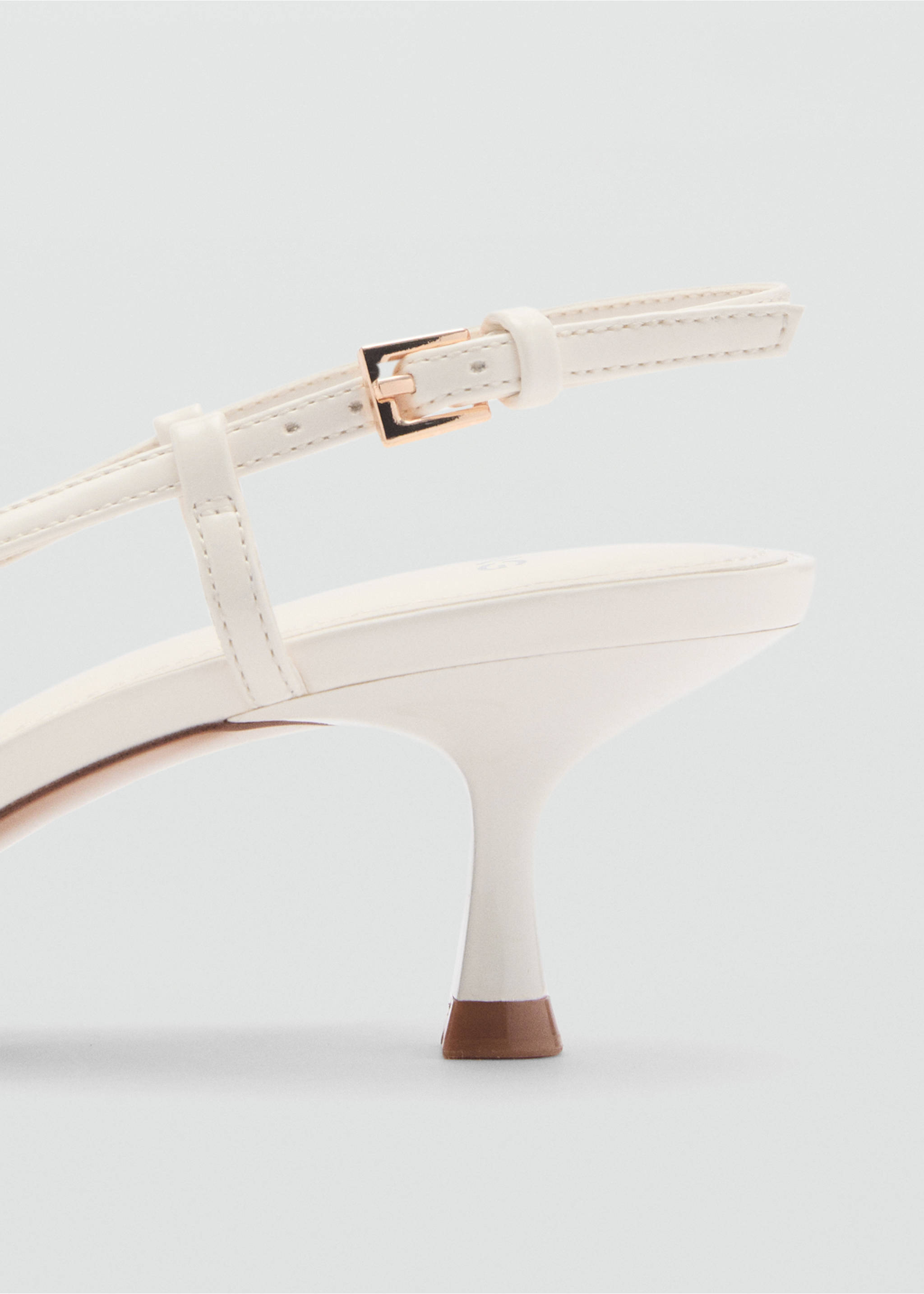 High-heeled shoes with metallic detail - Details of the article 2, White. Ref: 87074068-00.